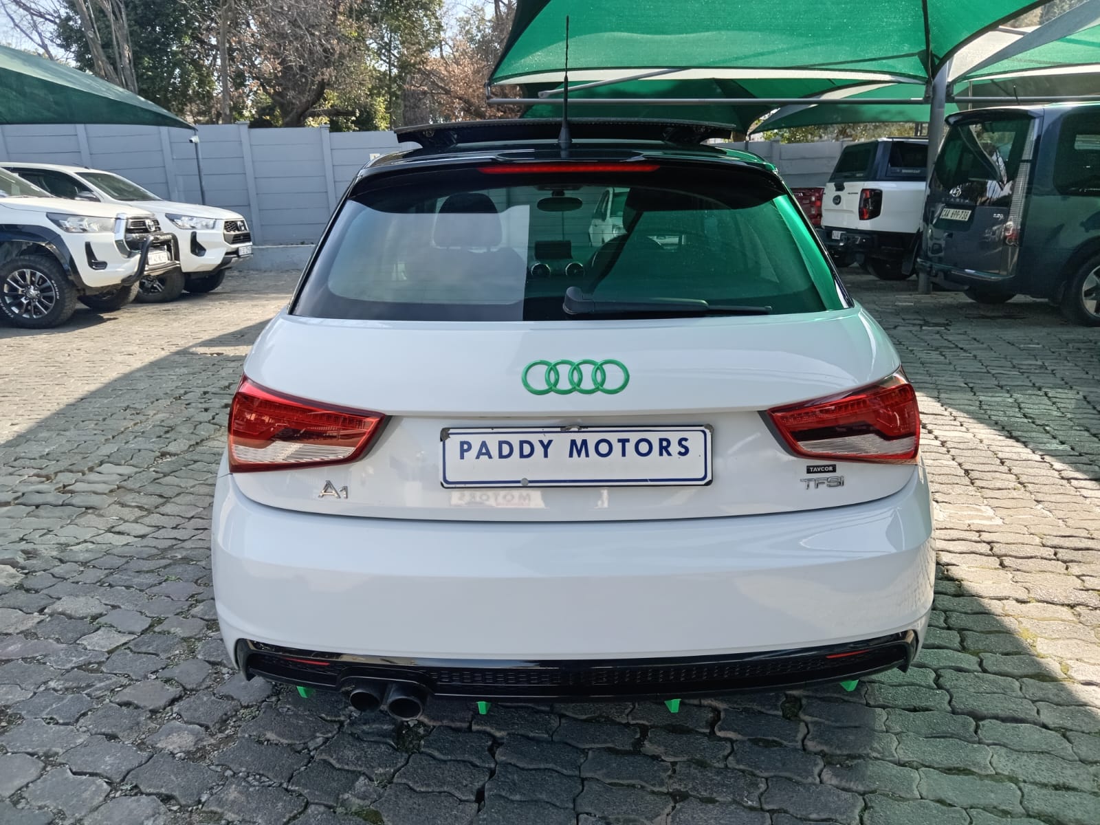 
								Audi A1 Sportback 1.8TFSI Sport full									