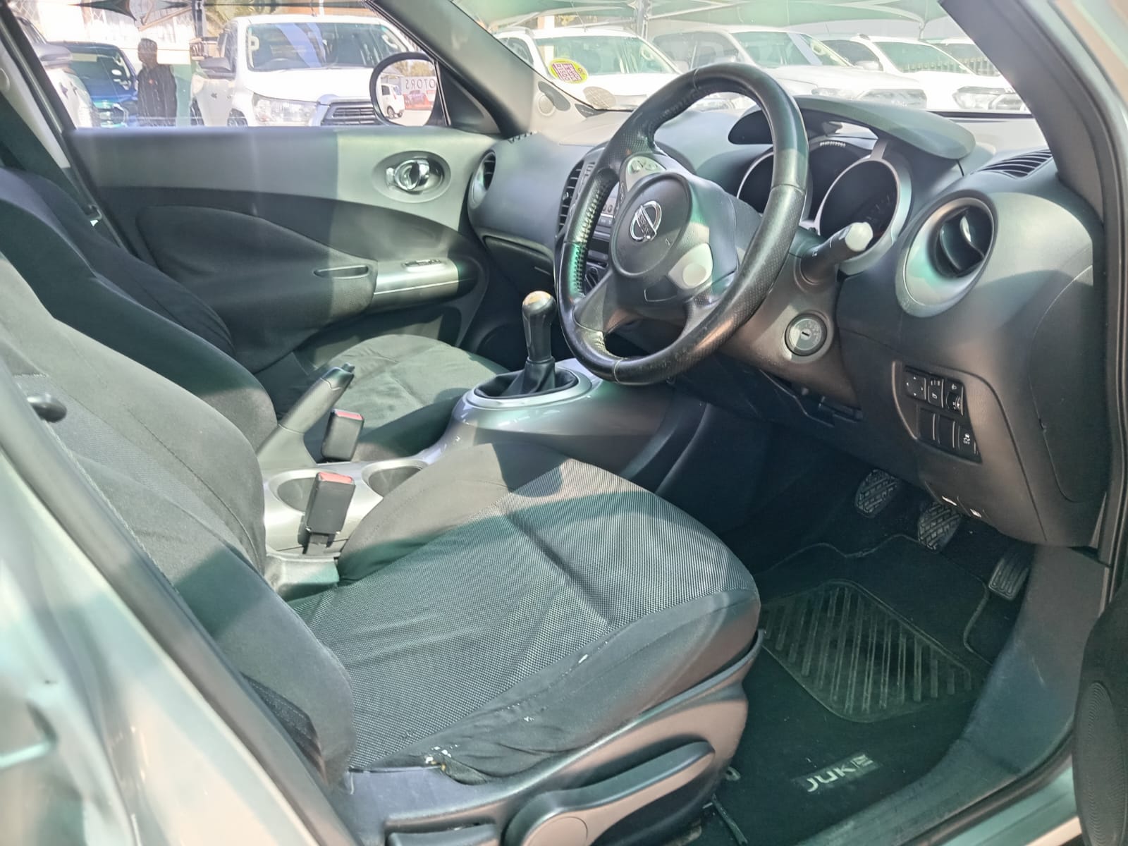 
								2013 Nissan Juke 1.6 Acenta full									