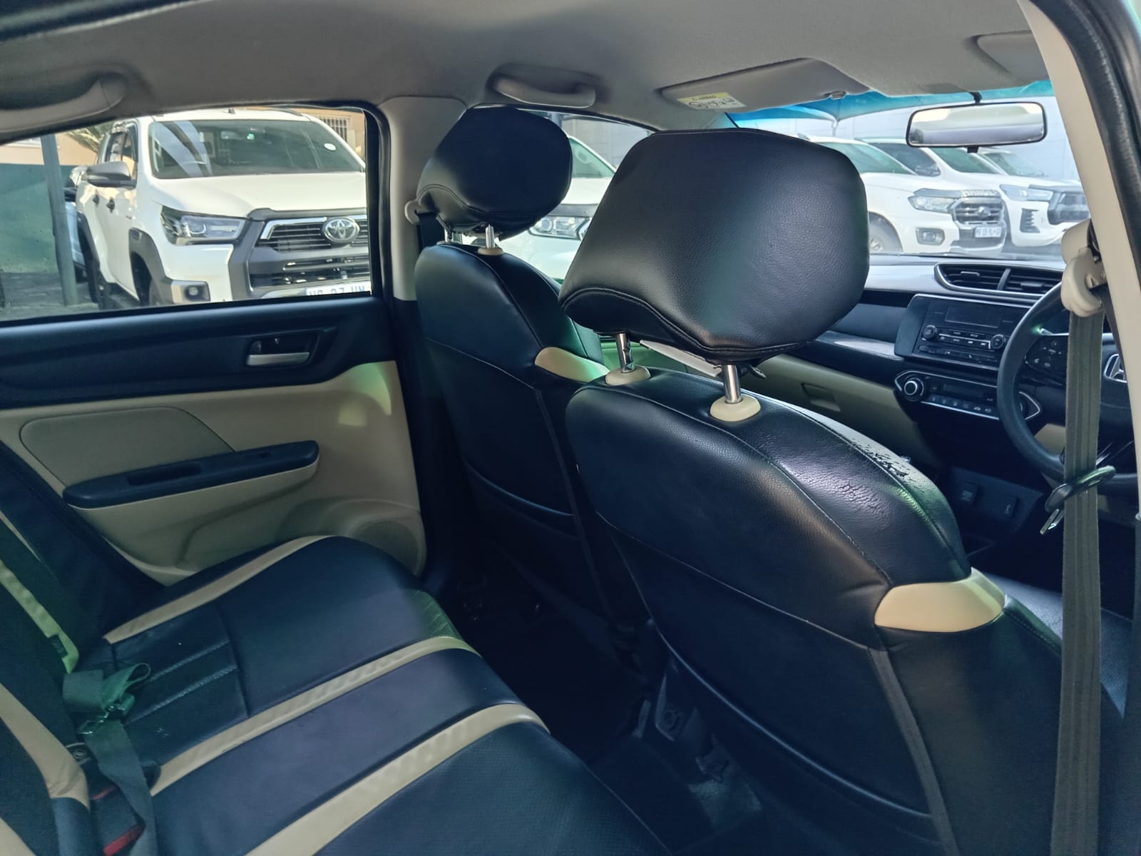 
								2019 Honda Amaze 1.2 Comfort full									