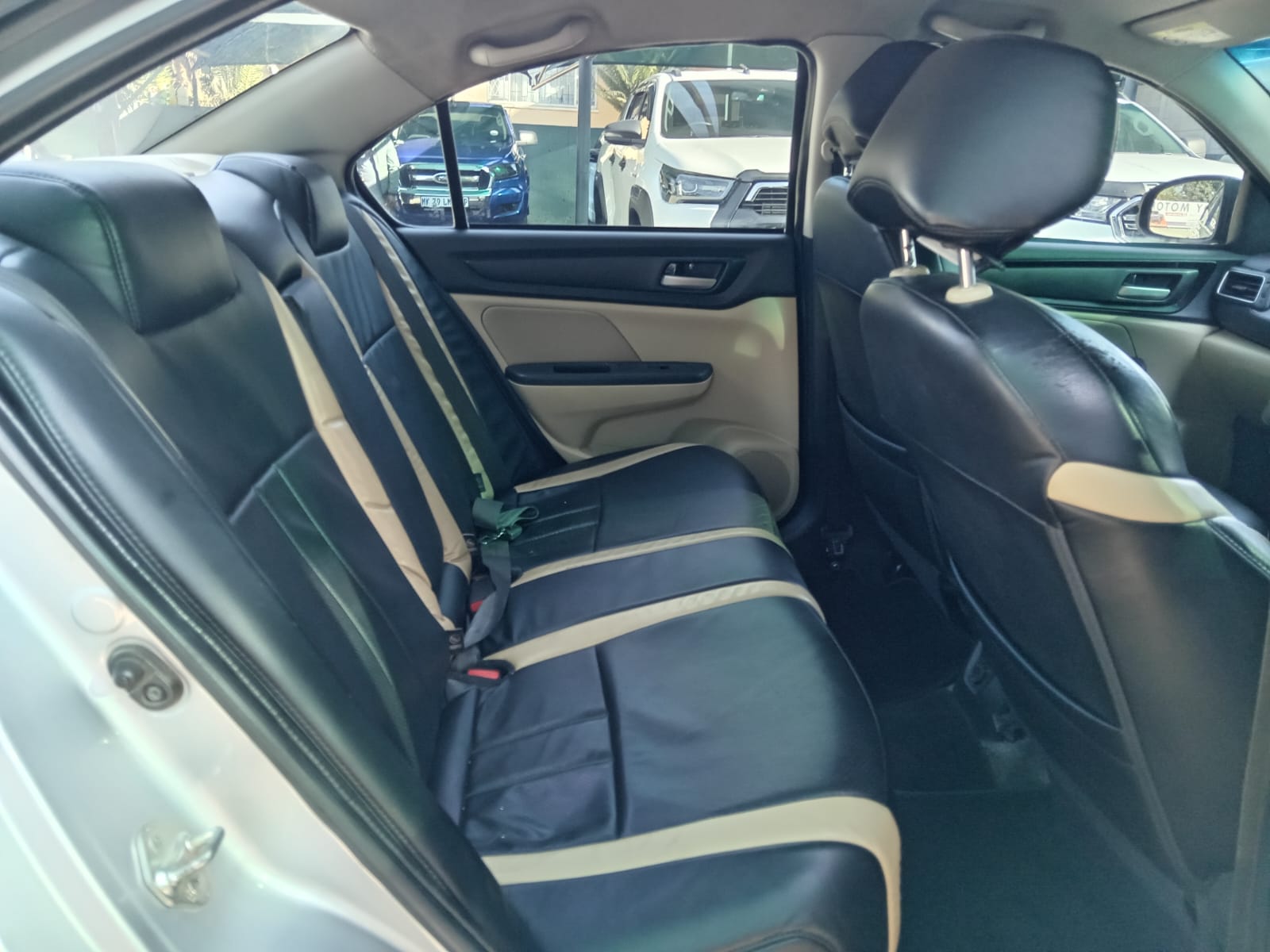 
								2019 Honda Amaze 1.2 Comfort full									