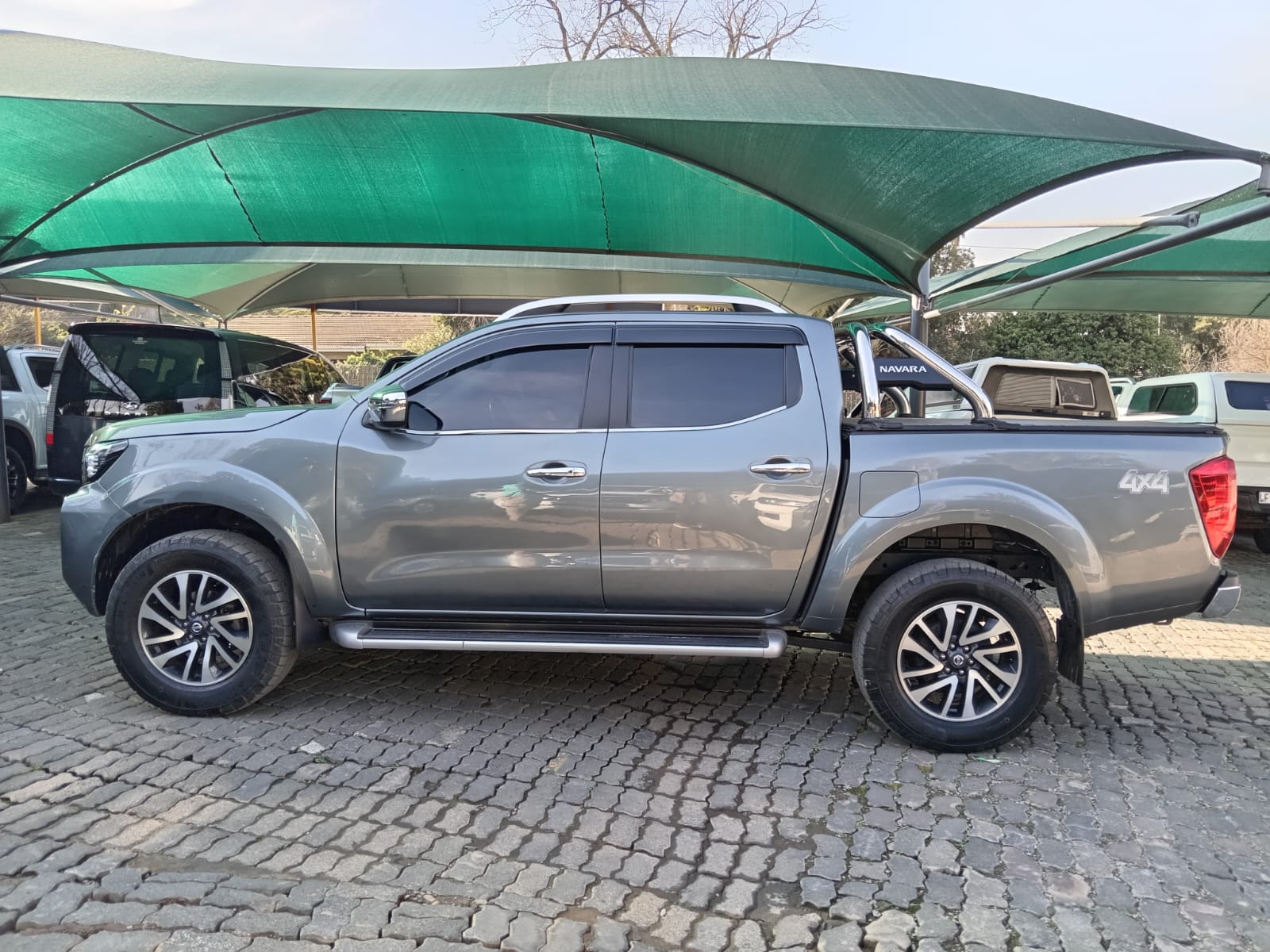 
								2018 Nissan Navara 2.3D Double Cab 4×4 LE Auto full									