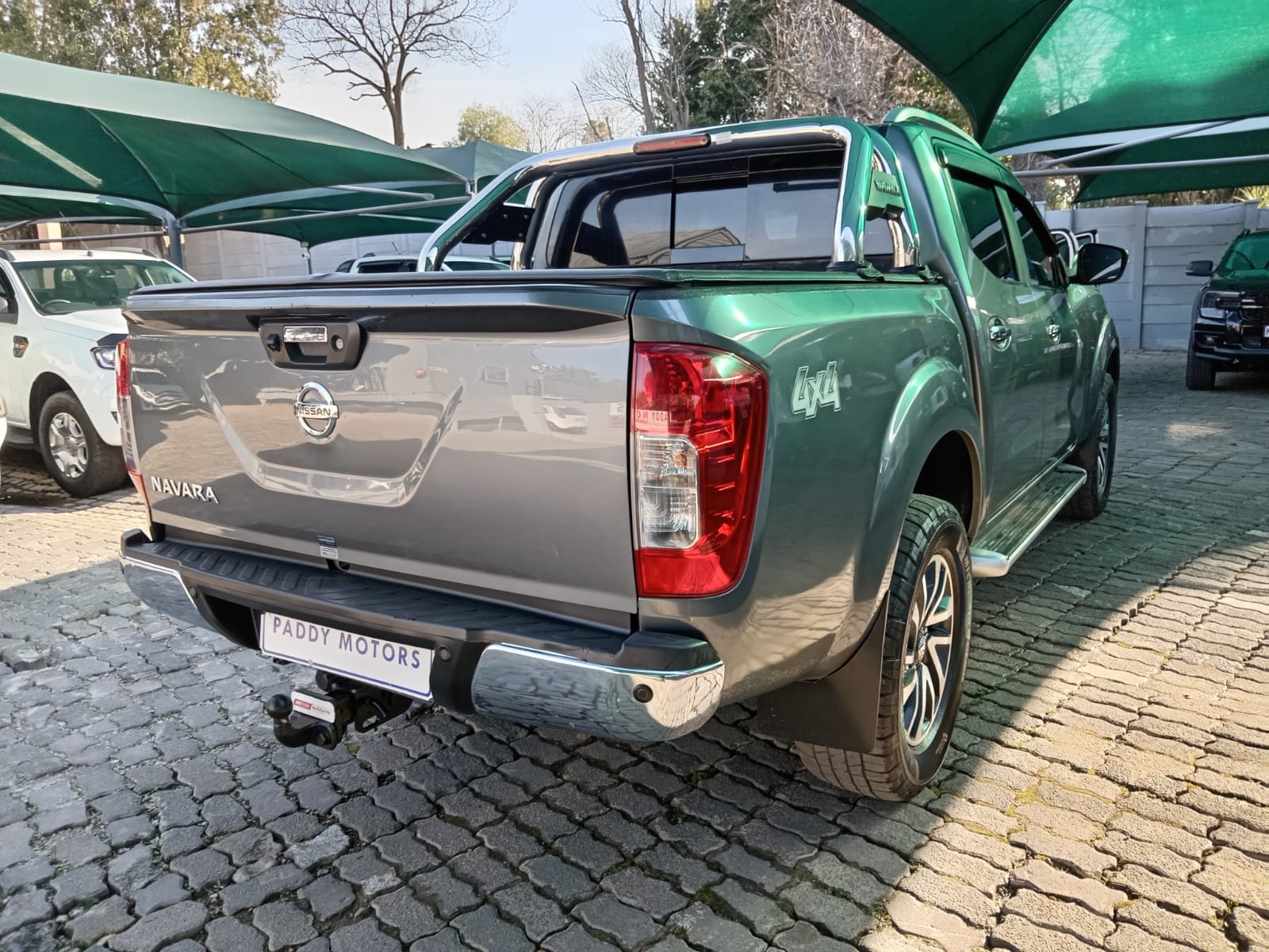 
								2018 Nissan Navara 2.3D Double Cab 4×4 LE Auto full									