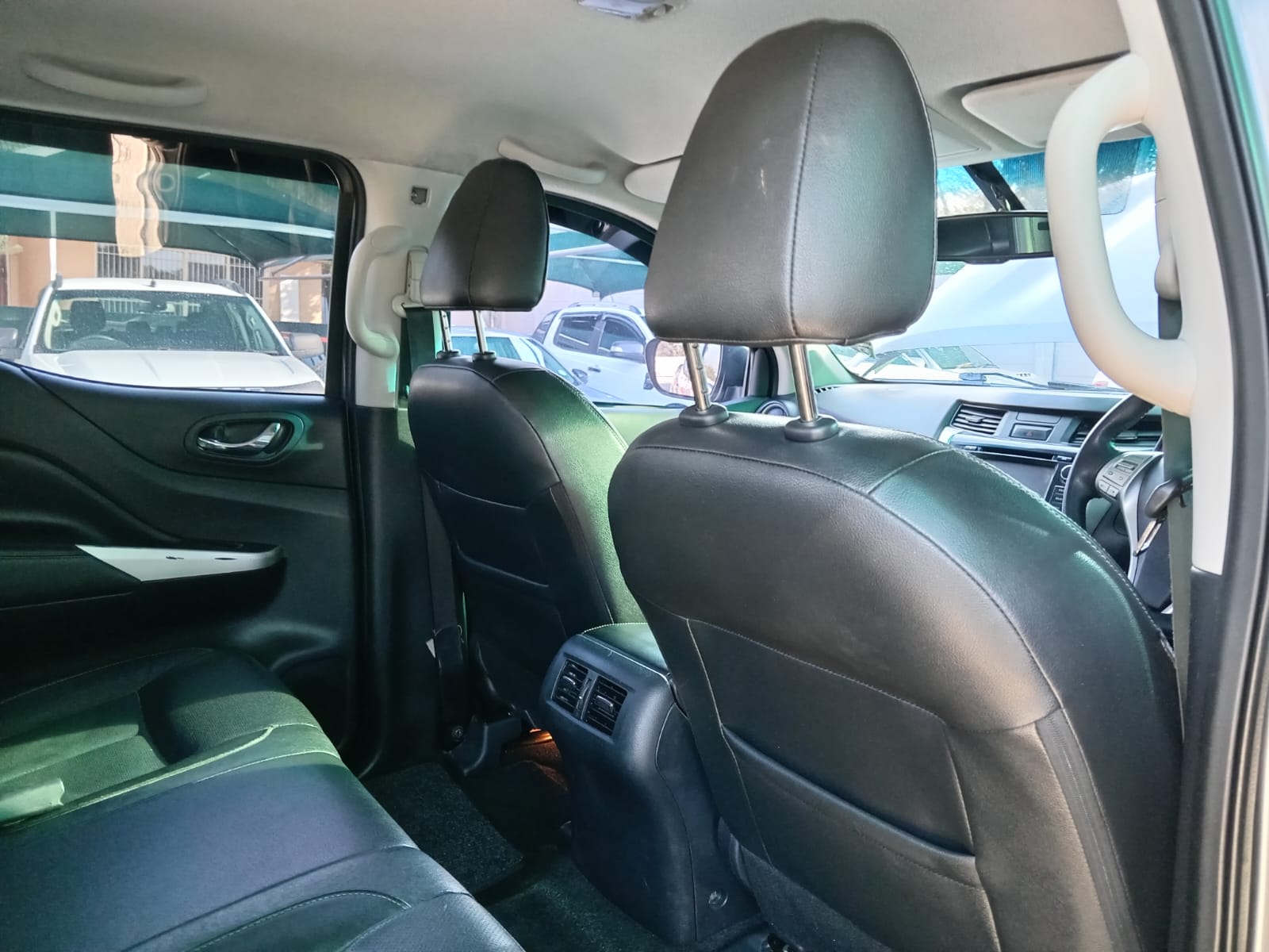 
								2018 Nissan Navara 2.3D Double Cab 4×4 LE Auto full									