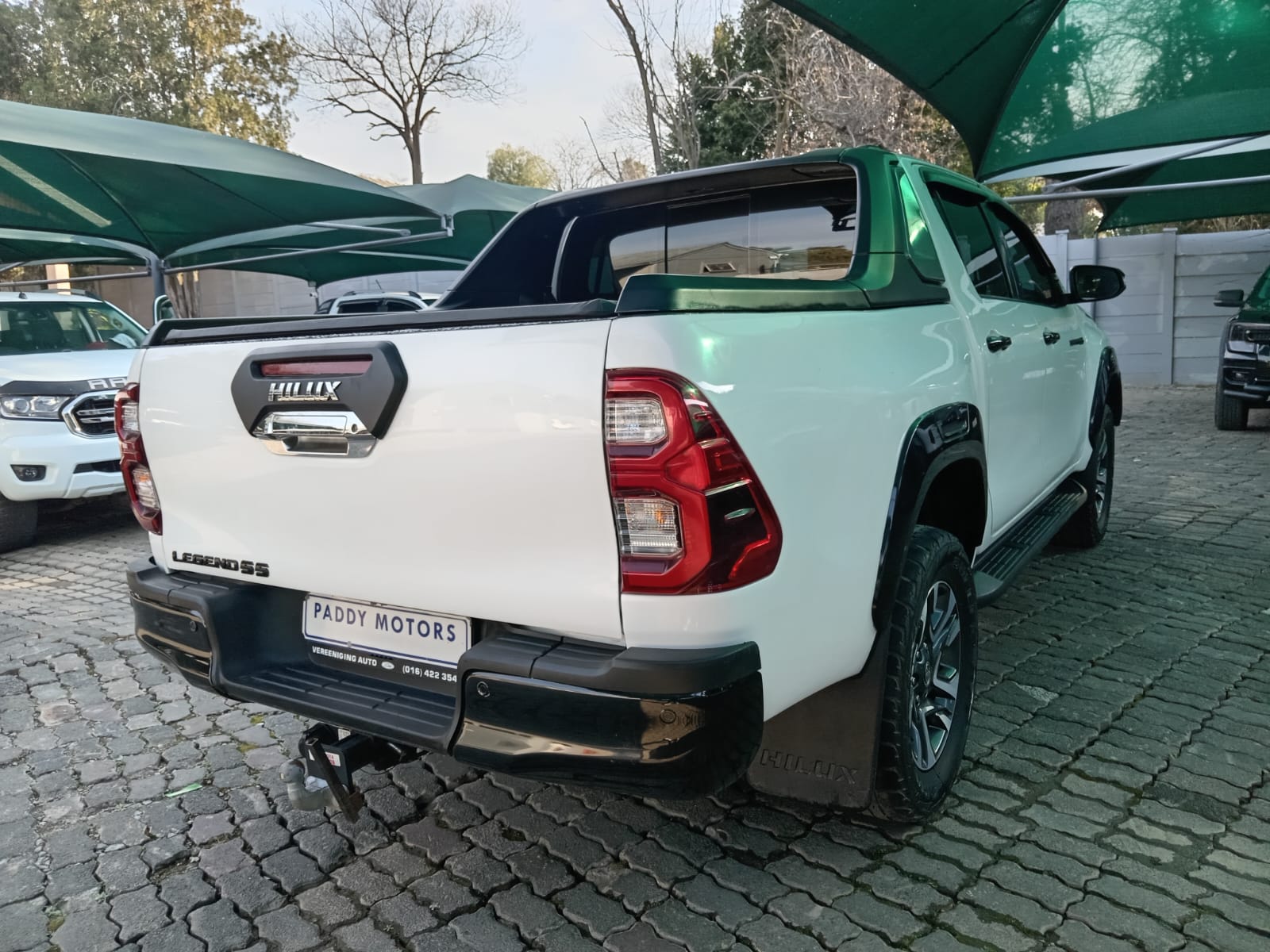 
								2024 Toyota Hilux 2.8GD-6 Double Cab Legend Auto full									