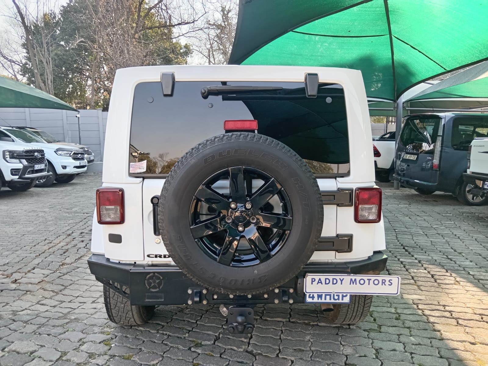 
								2014 Jeep Wrangler Unlimited 2.8CRD Sahara full									