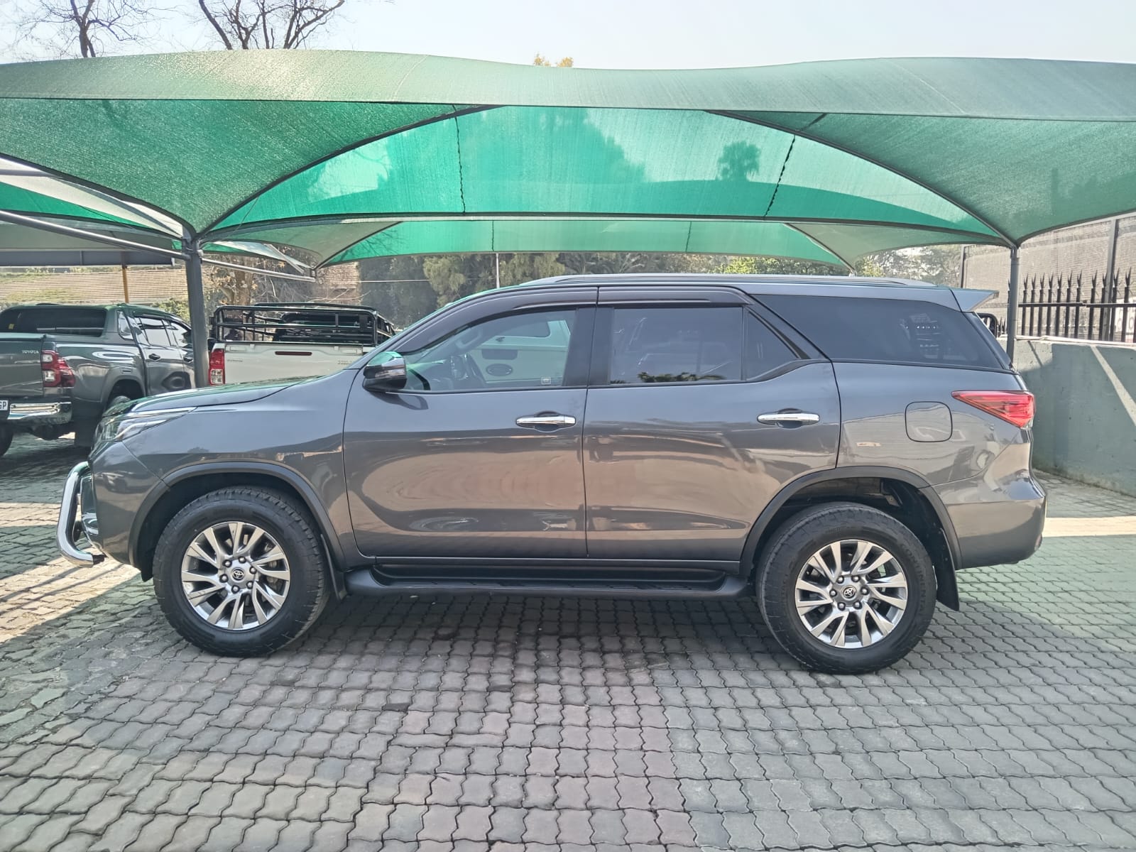 
								2017 Toyota Fortuner 2.8GD-6 full									