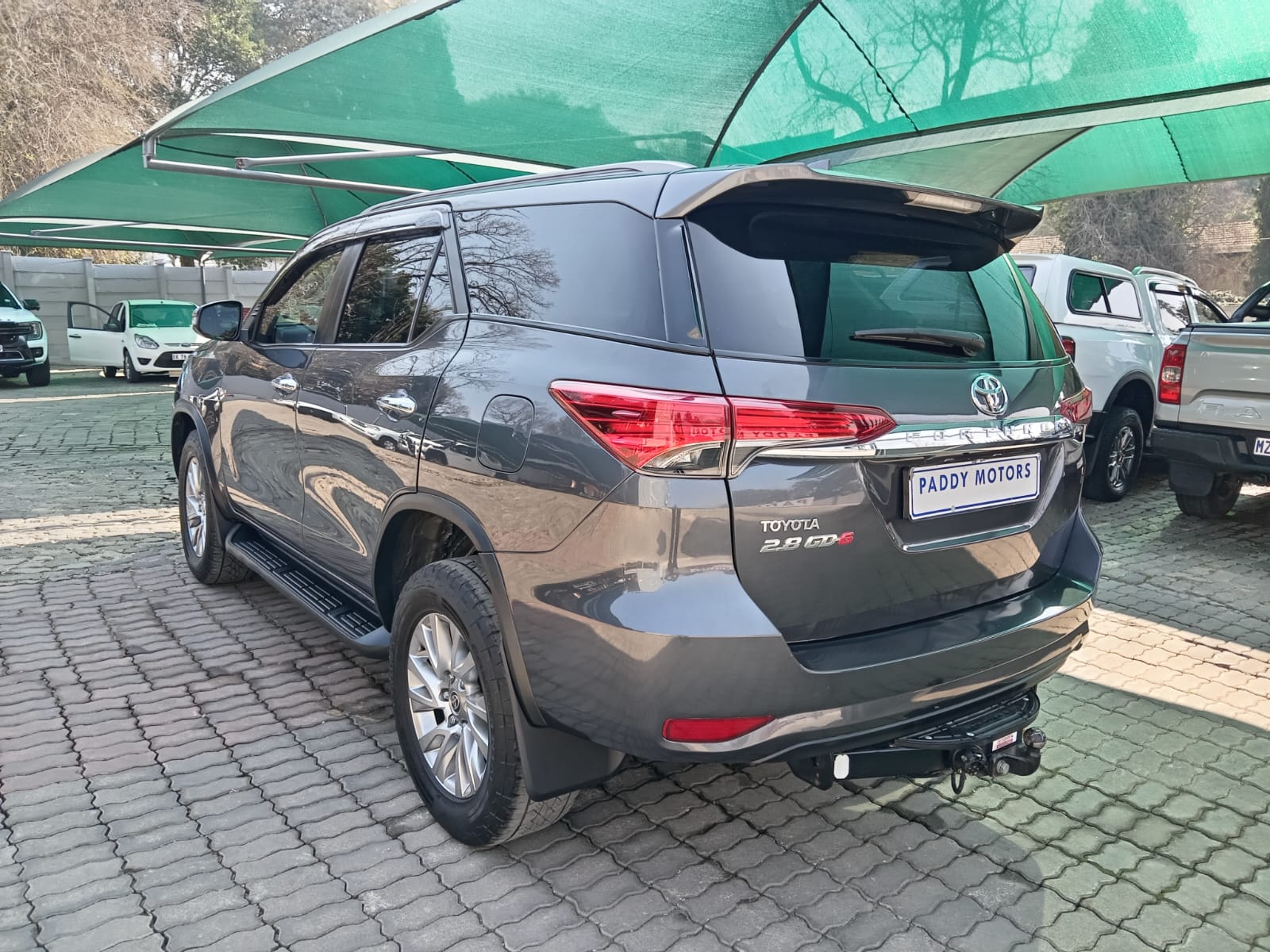 
								2017 Toyota Fortuner 2.8GD-6 full									