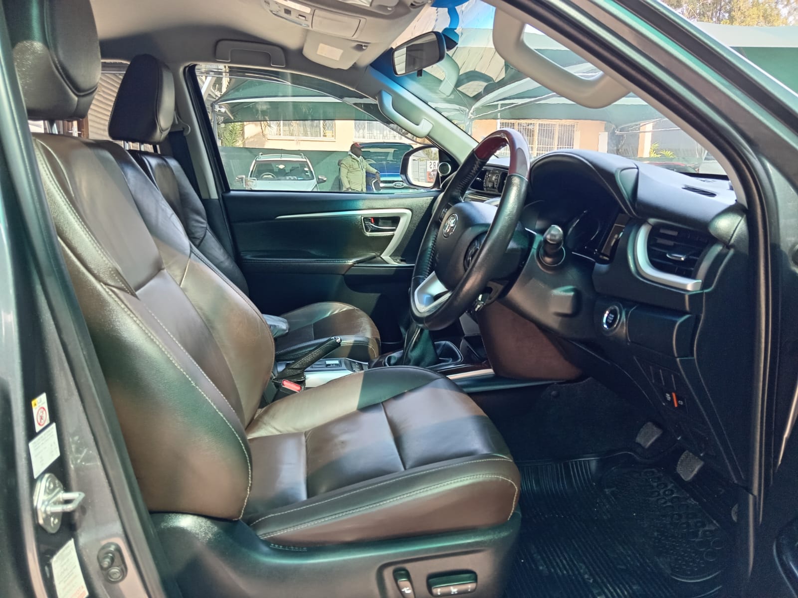 
								2017 Toyota Fortuner 2.8GD-6 full									
