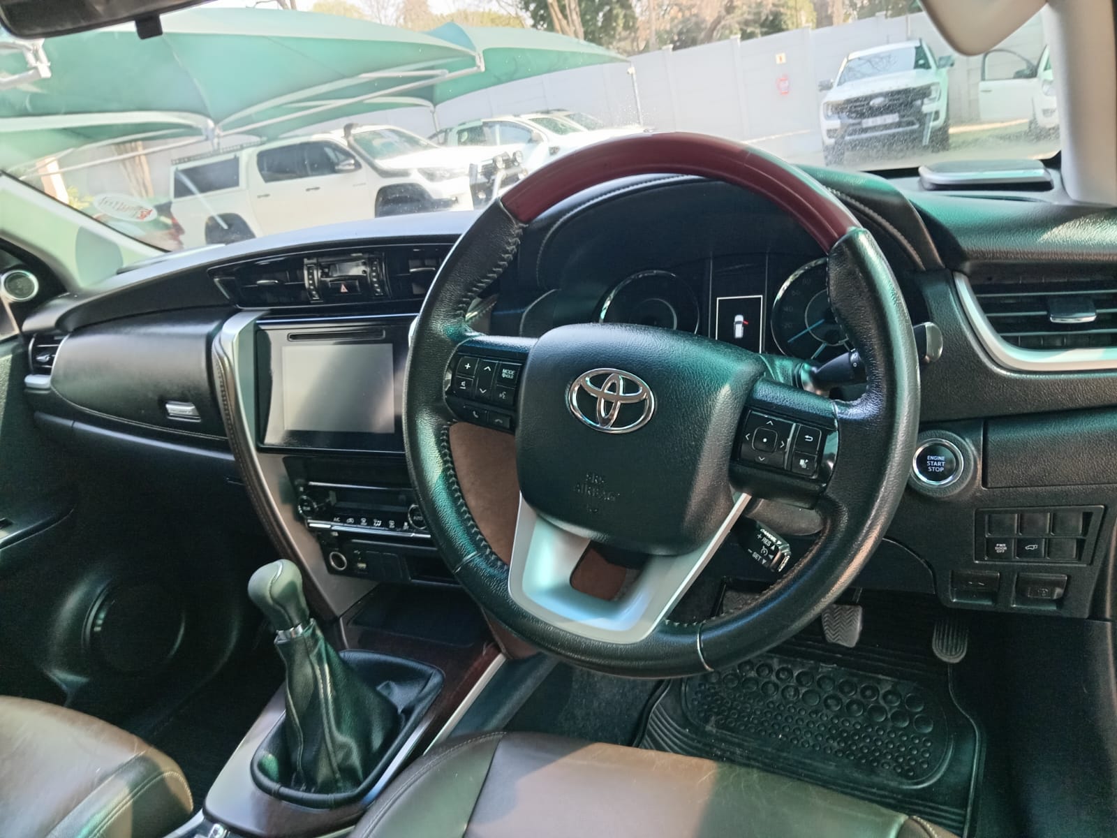 
								2017 Toyota Fortuner 2.8GD-6 full									