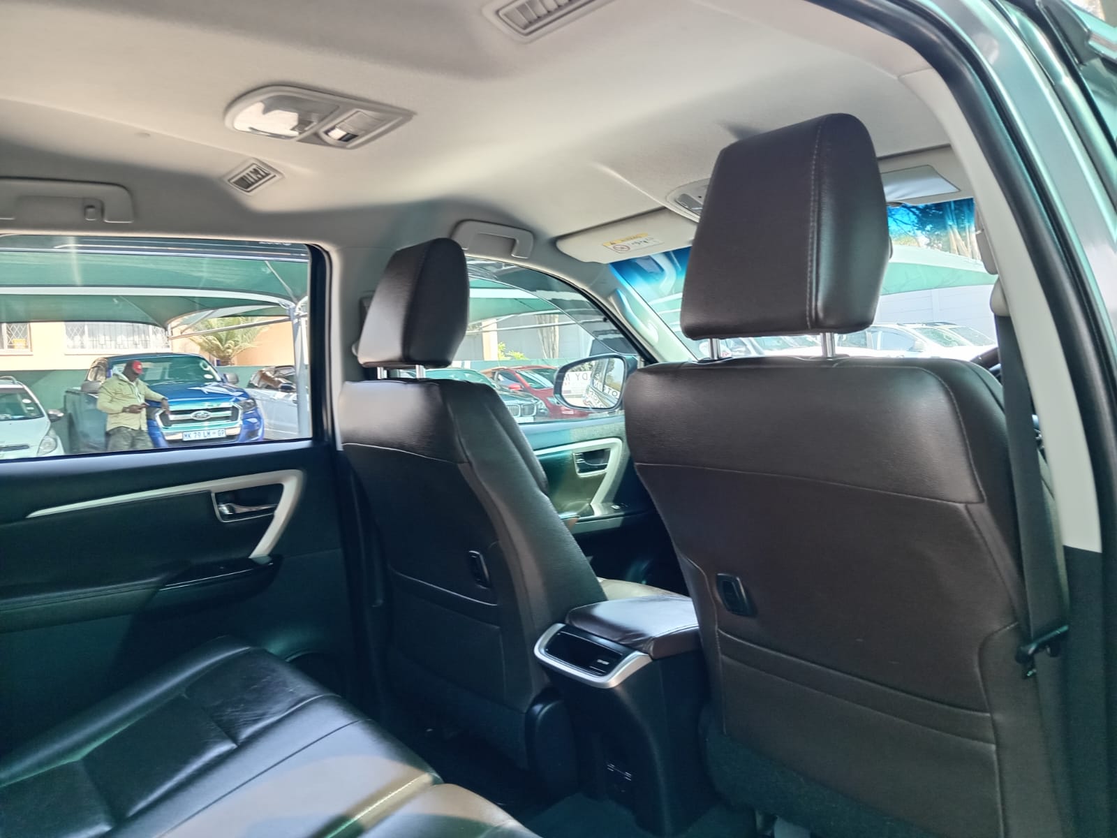 
								2017 Toyota Fortuner 2.8GD-6 full									