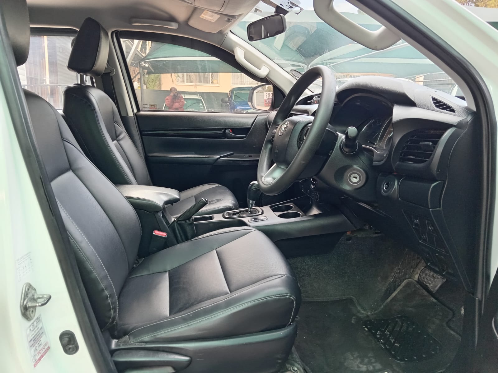 
								2019 Toyota Hilux 2.4GD-6 Double Cab 4×4 SRX Auto Share Contact Seller full									