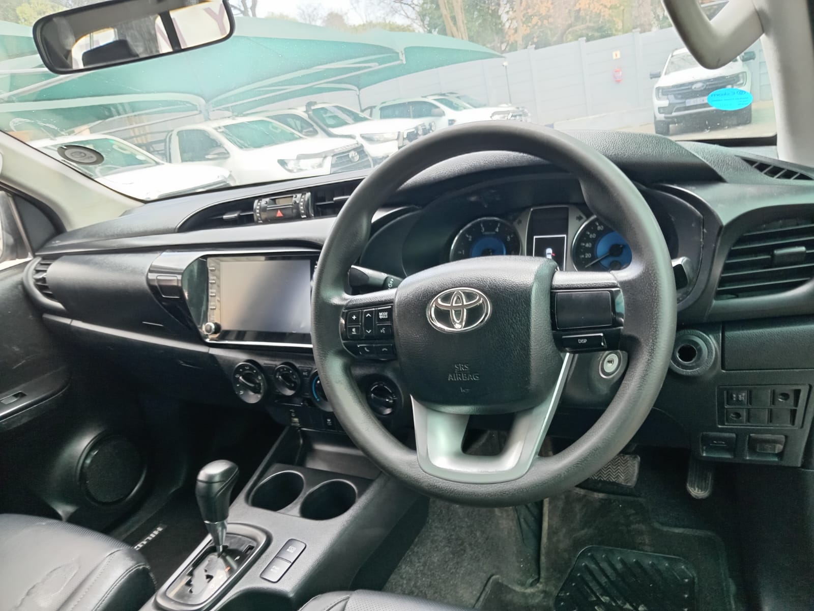 
								2019 Toyota Hilux 2.4GD-6 Double Cab 4×4 SRX Auto Share Contact Seller full									