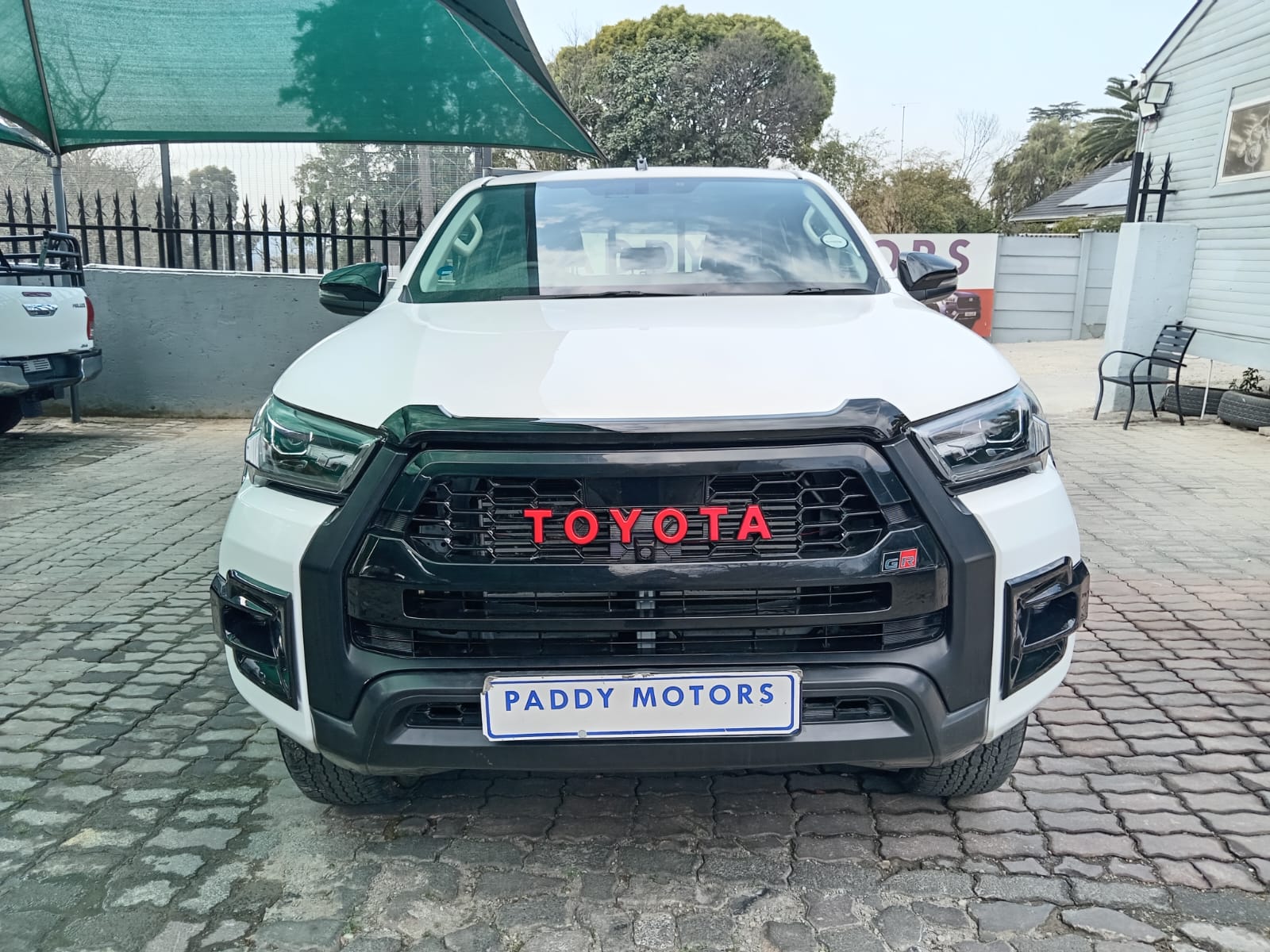 
								2019 Toyota Hilux 2.4GD-6 Double Cab 4×4 SRX Auto Share Contact Seller full									