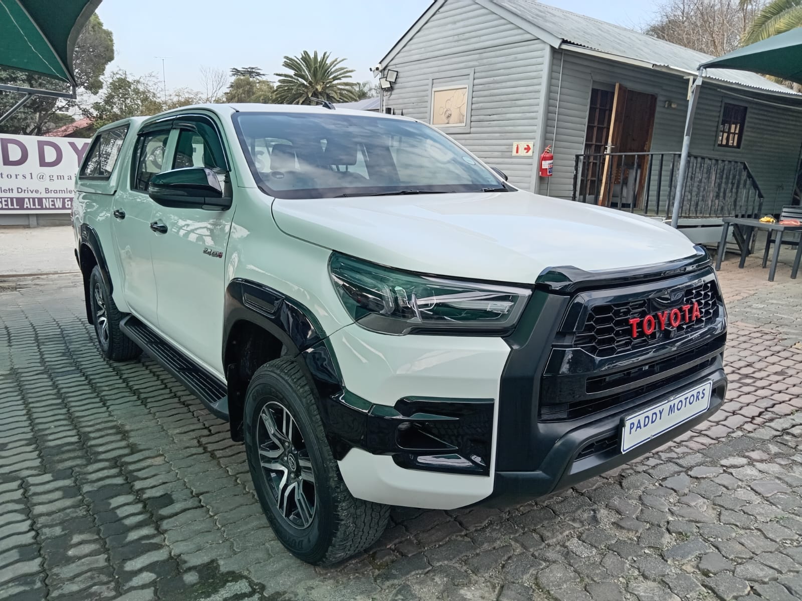 
								2019 Toyota Hilux 2.4GD-6 Double Cab 4×4 SRX Auto Share Contact Seller full									