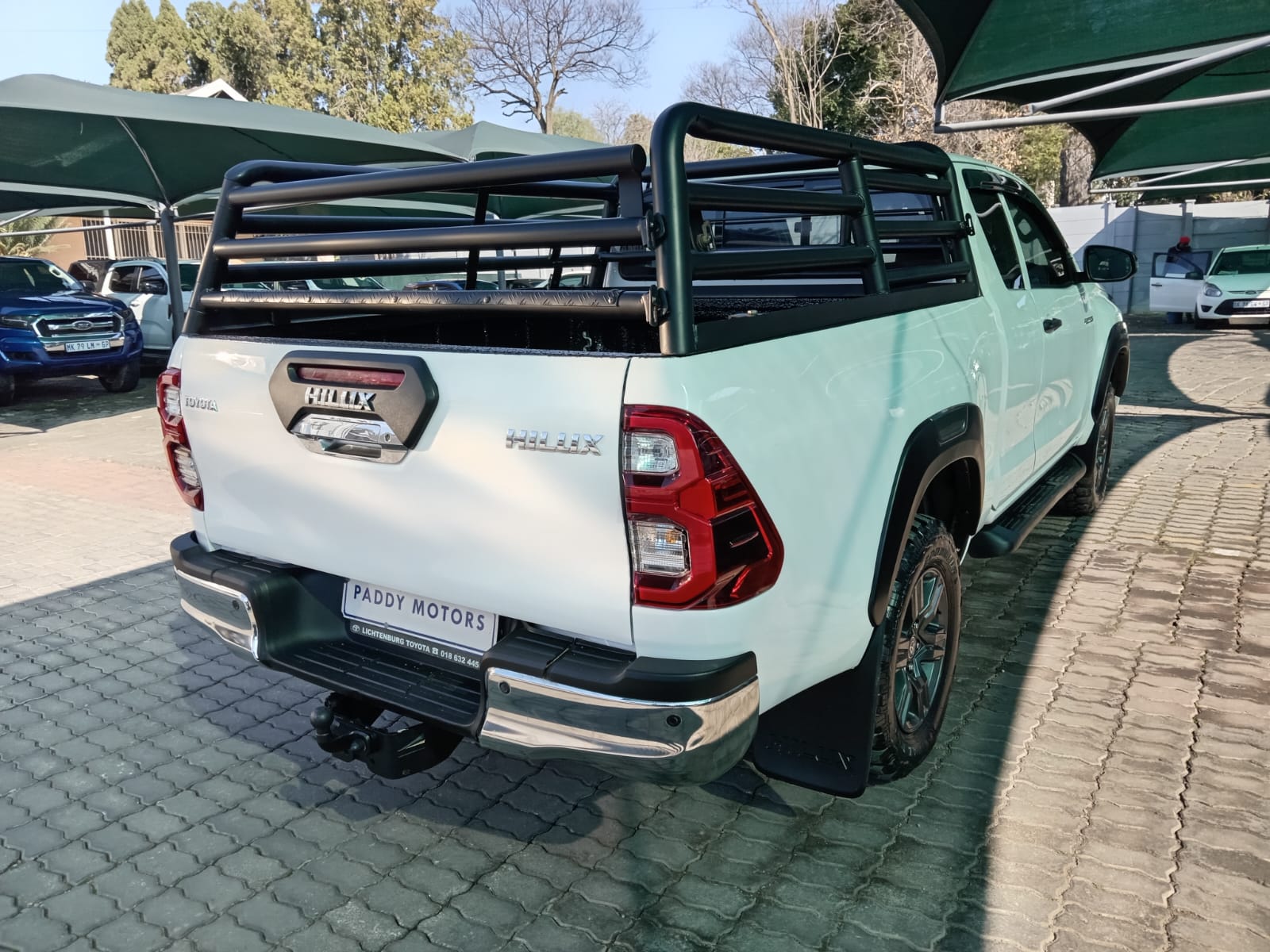 
								2023 Toyota Hilux 2.4GD-6 Xtra Cab Raider full									