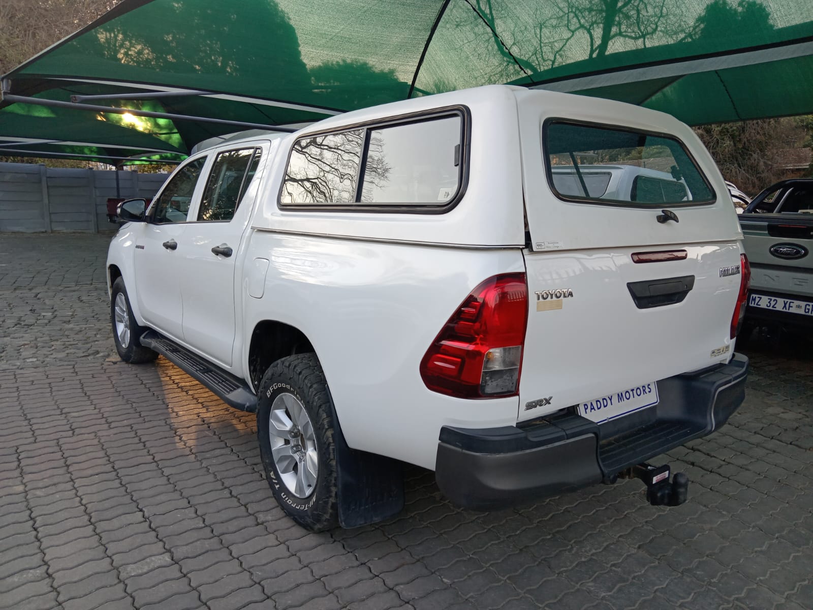 
								2017 Toyota Hilux 2.4GD-6 Double Cab SRX Share Contact Seller full									