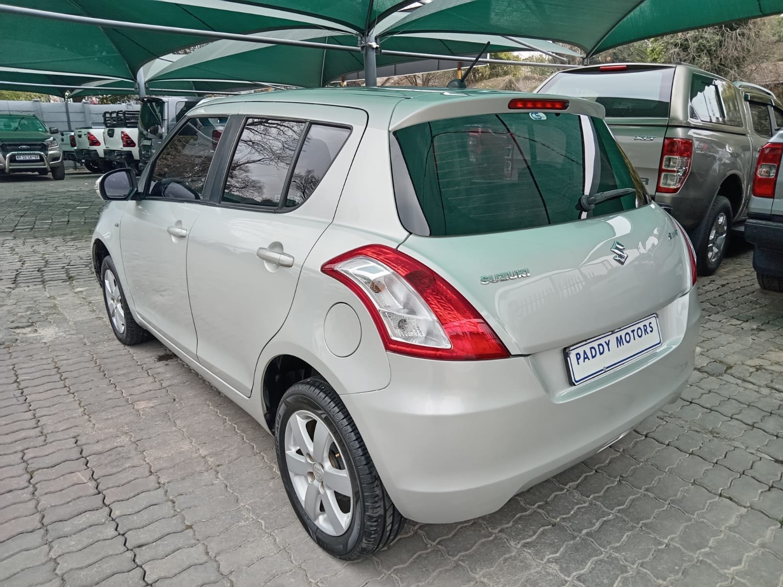 
								2017 SUZUKI SWIFT 1.2 GL HATCHBACK full									