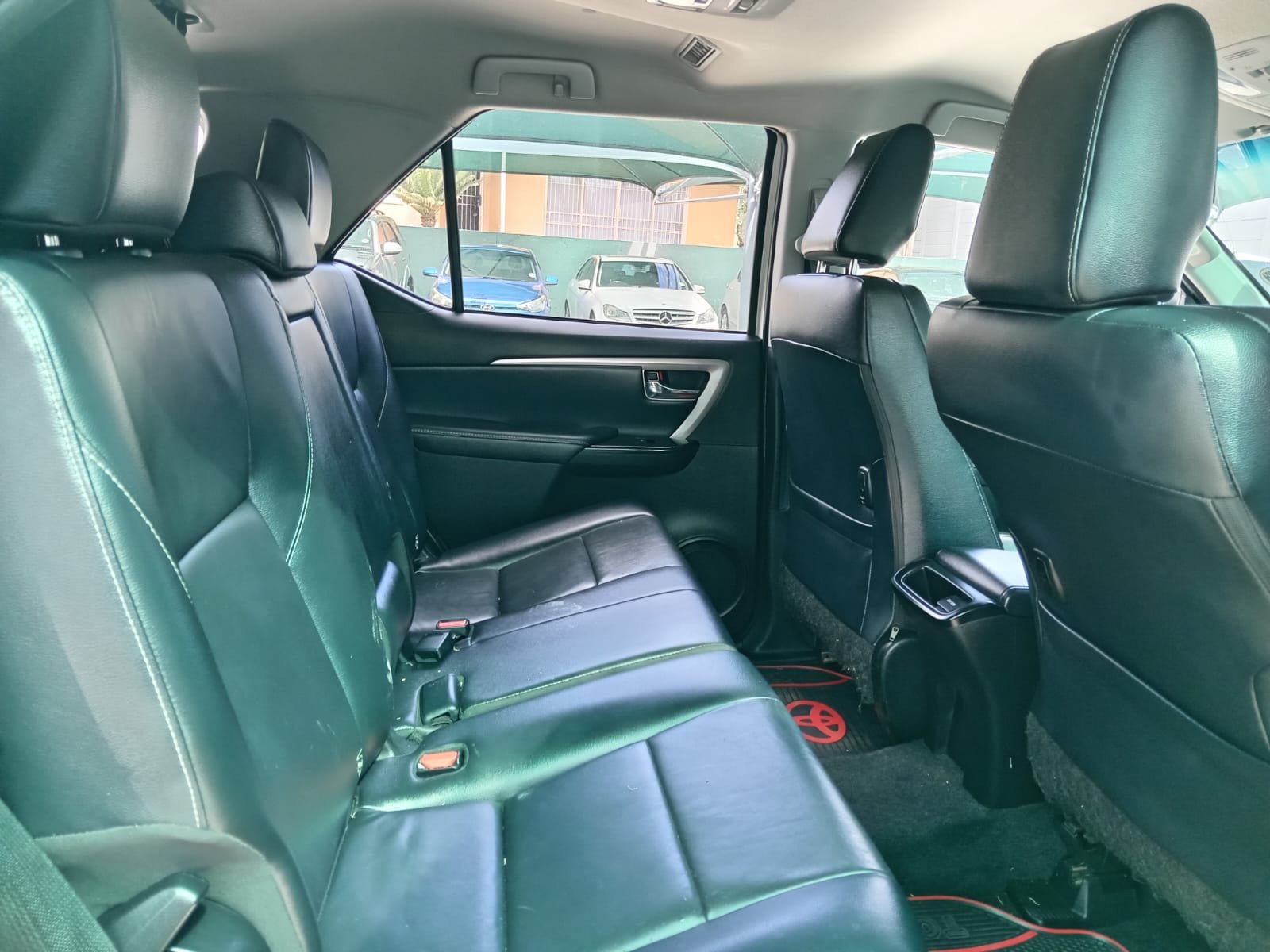 
								2021 Toyota Fortuner 2.4GD6 Auto full									
