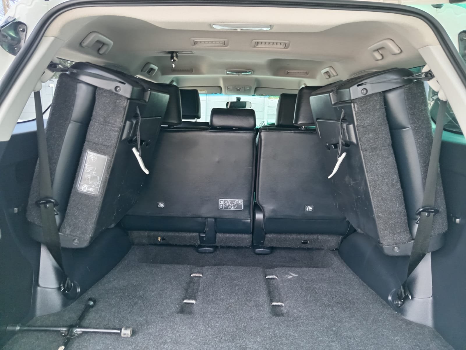 
								2021 Toyota Fortuner 2.4GD6 Auto full									