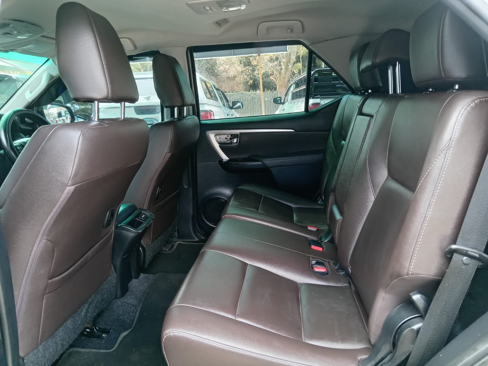 
								2019 TOYOTA FORTUNER AUTO full									