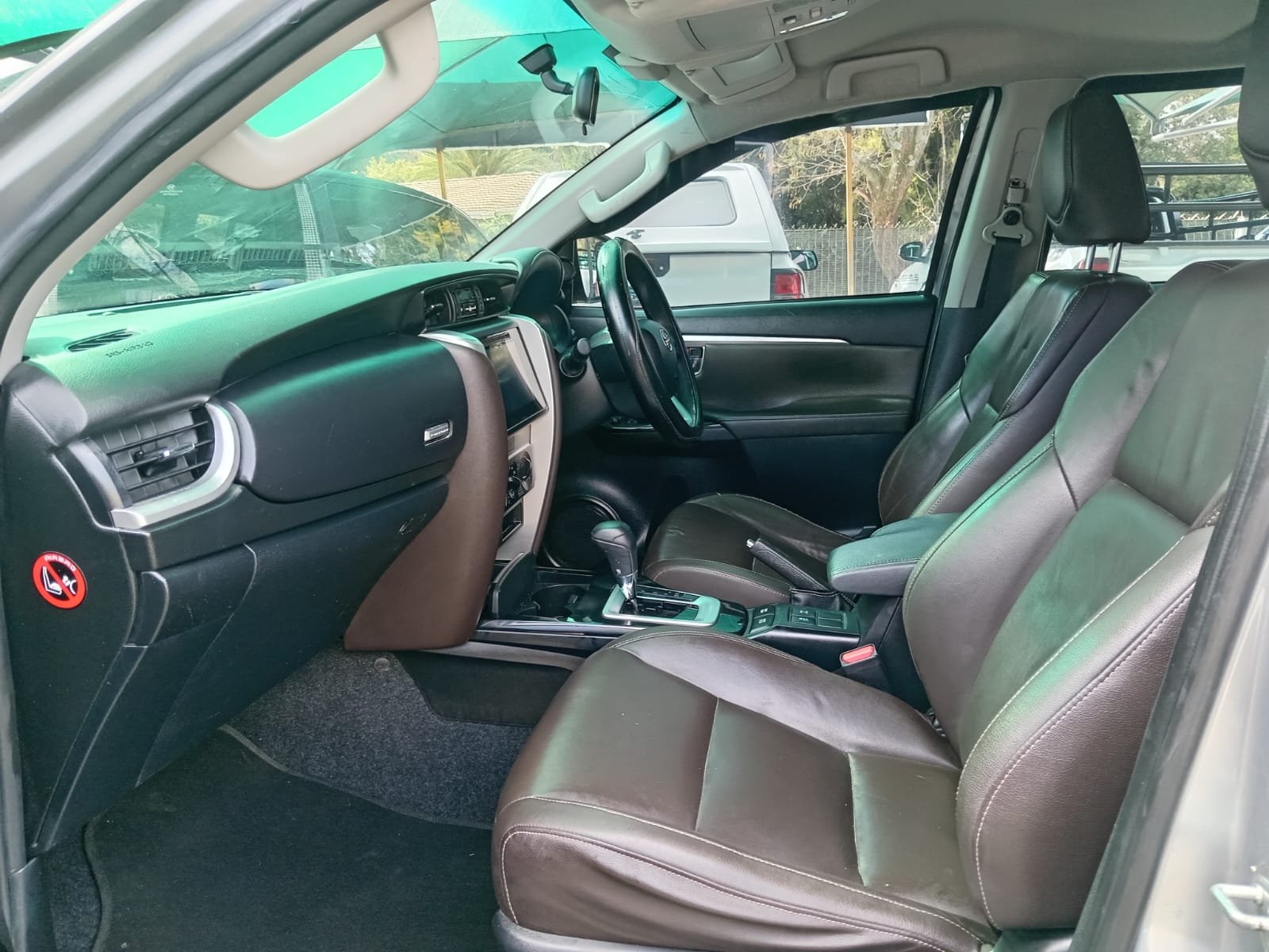 
								2019 TOYOTA FORTUNER AUTO full									