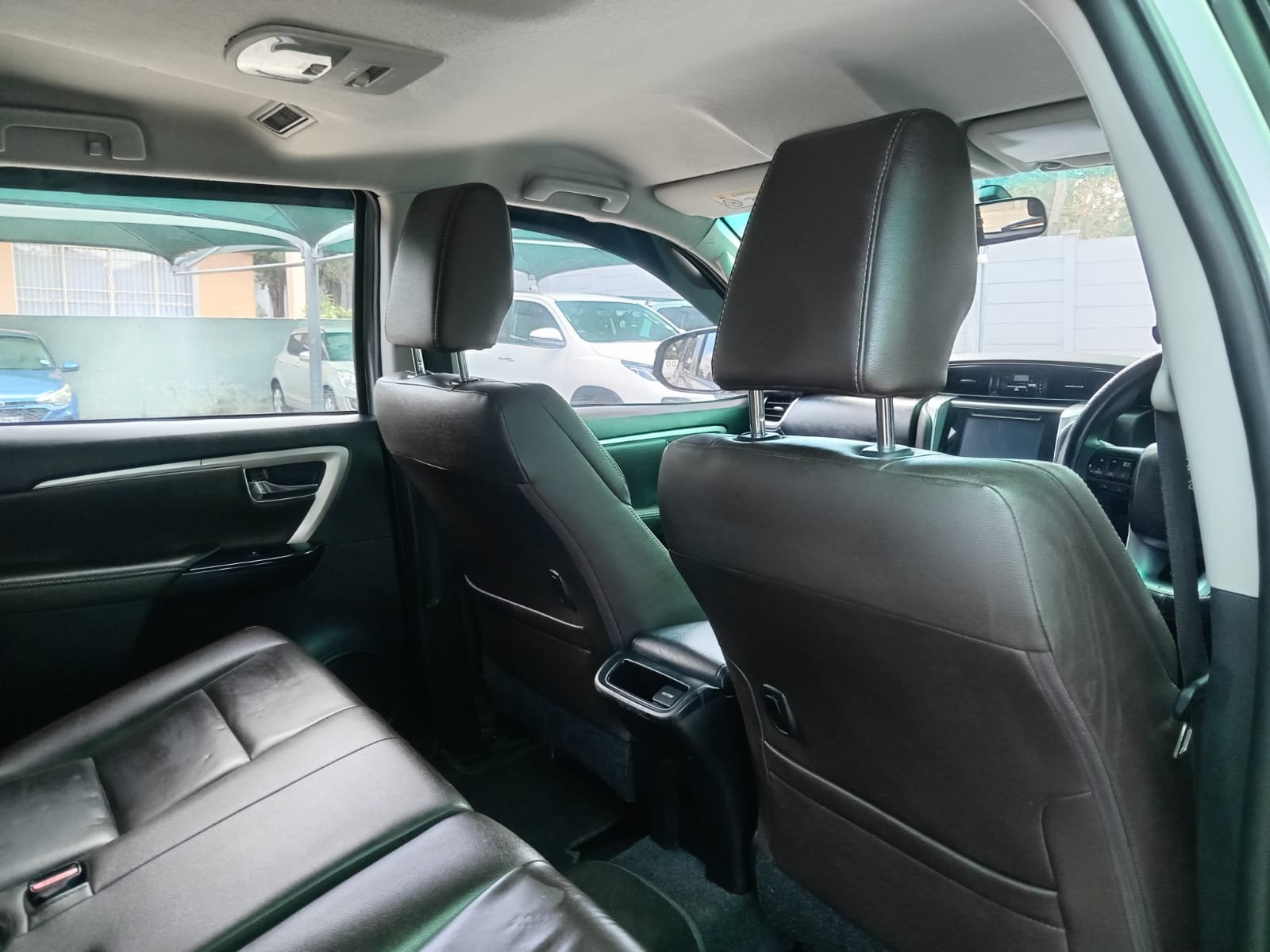 
								2019 TOYOTA FORTUNER AUTO full									