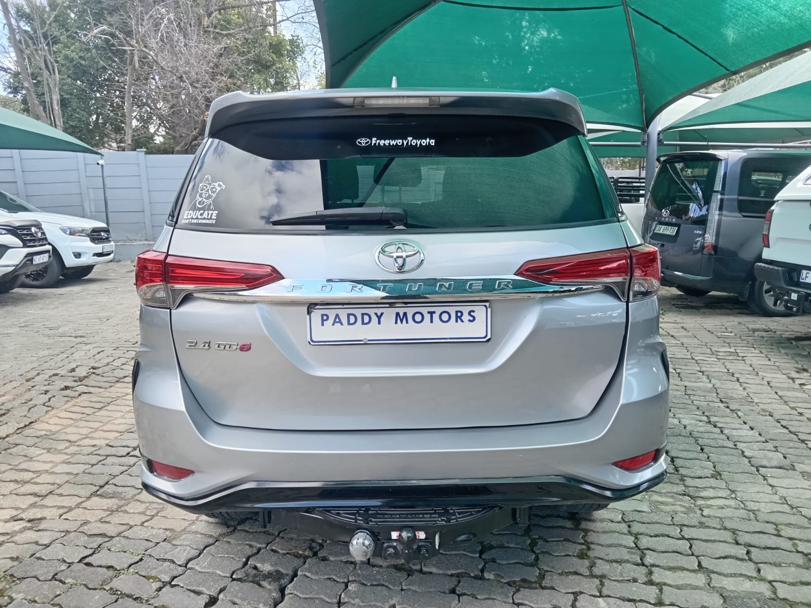 
								2019 TOYOTA FORTUNER AUTO full									