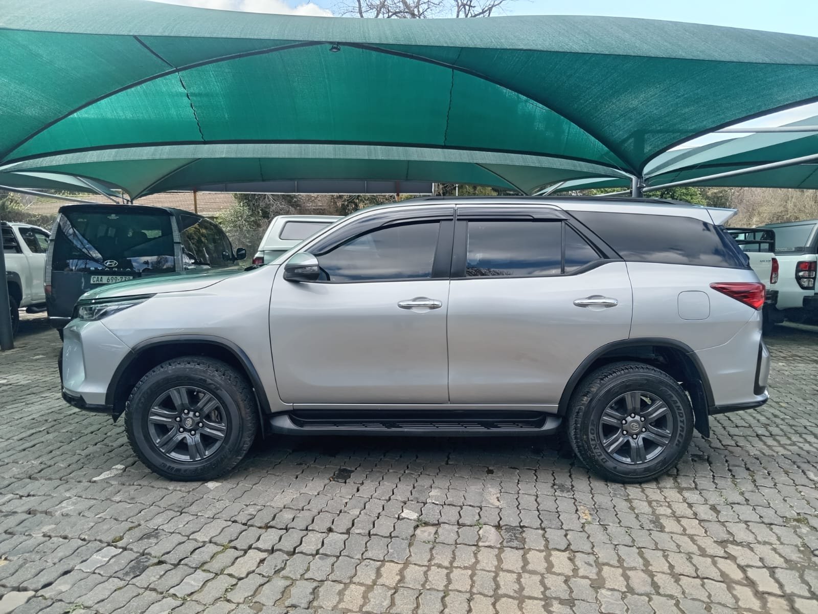 
								2019 TOYOTA FORTUNER AUTO full									
