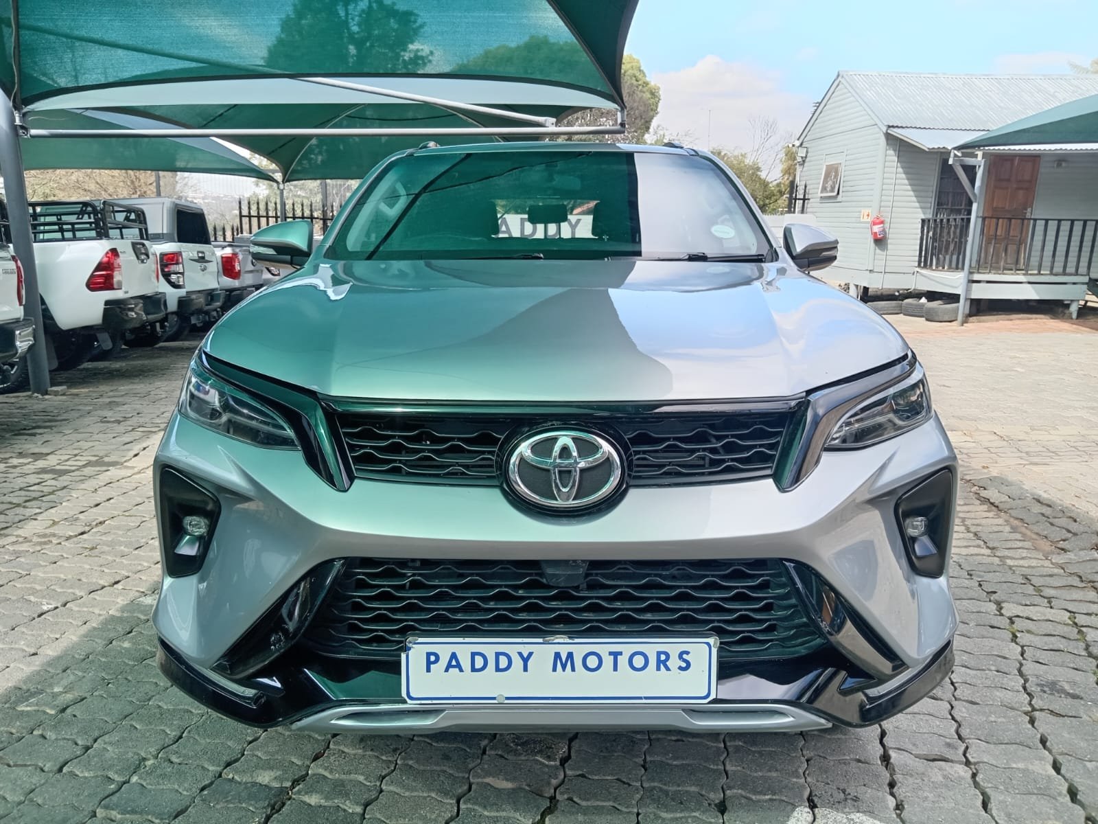 
								2019 TOYOTA FORTUNER AUTO full									