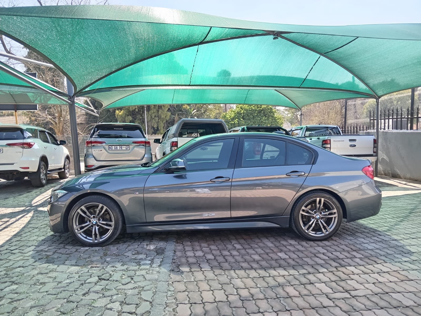 
								2016 BMW F30 320i SEDAN Auto full									