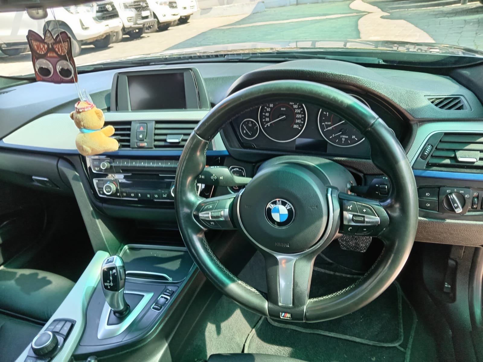 
								2016 BMW F30 320i SEDAN Auto full									