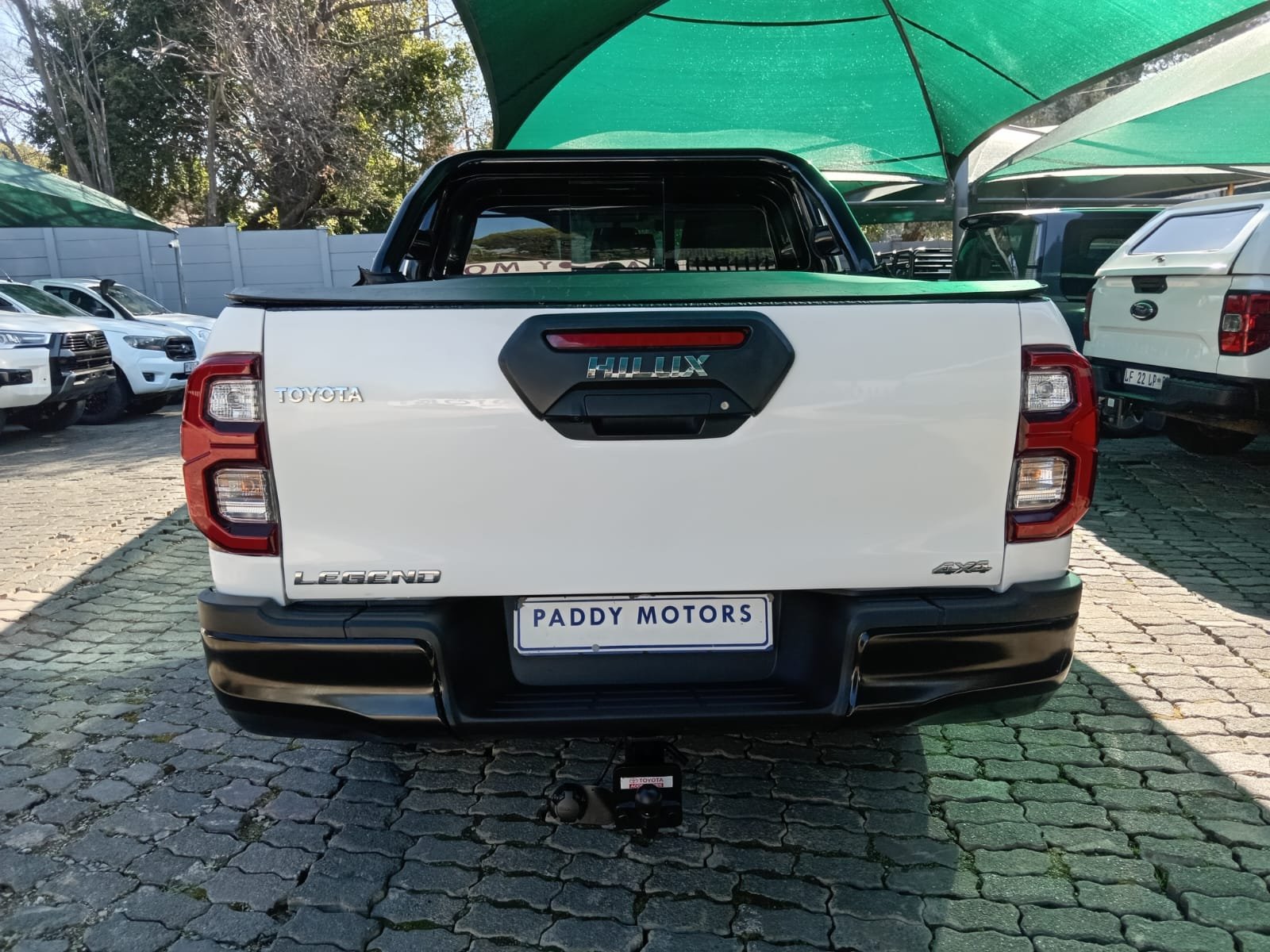 
								2020 TOYOTA HILUX 2.4 GD-6 DOUBLE CAB AUTO full									