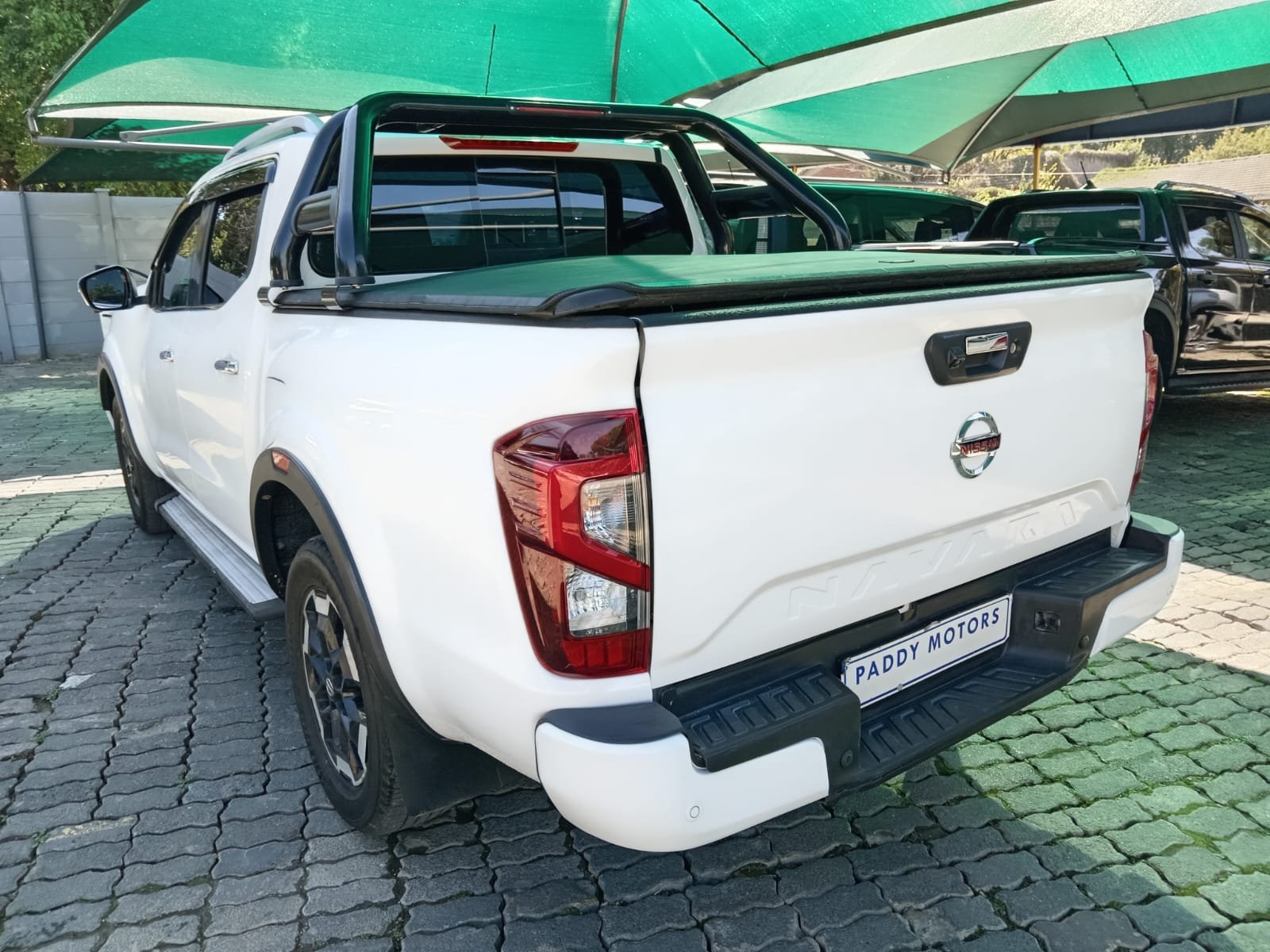 
								2021 NISSAN NAVARA 2.5 DDI DOUBLE CAB AUTO full									