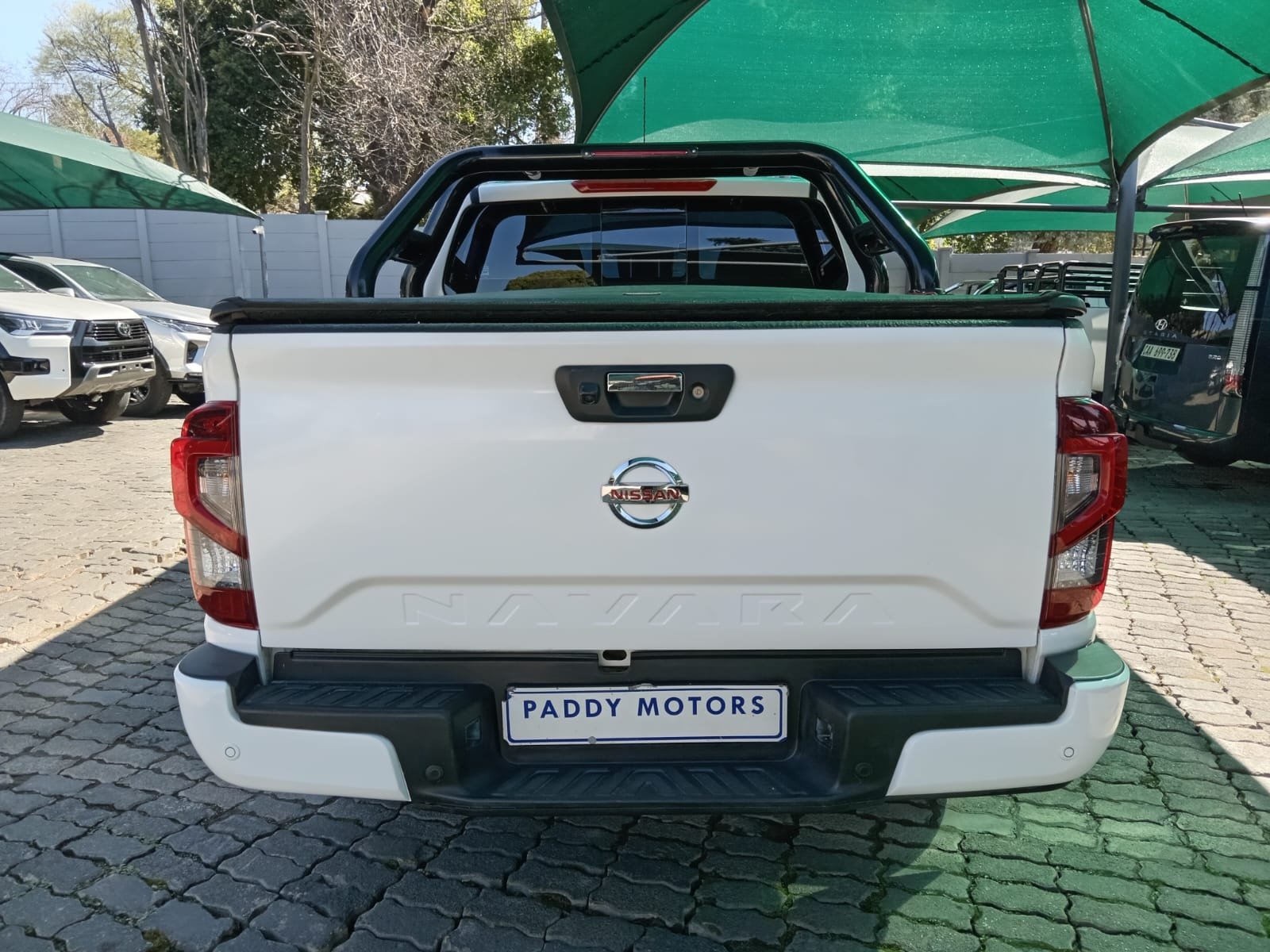 
								2021 NISSAN NAVARA 2.5 DDI DOUBLE CAB AUTO full									