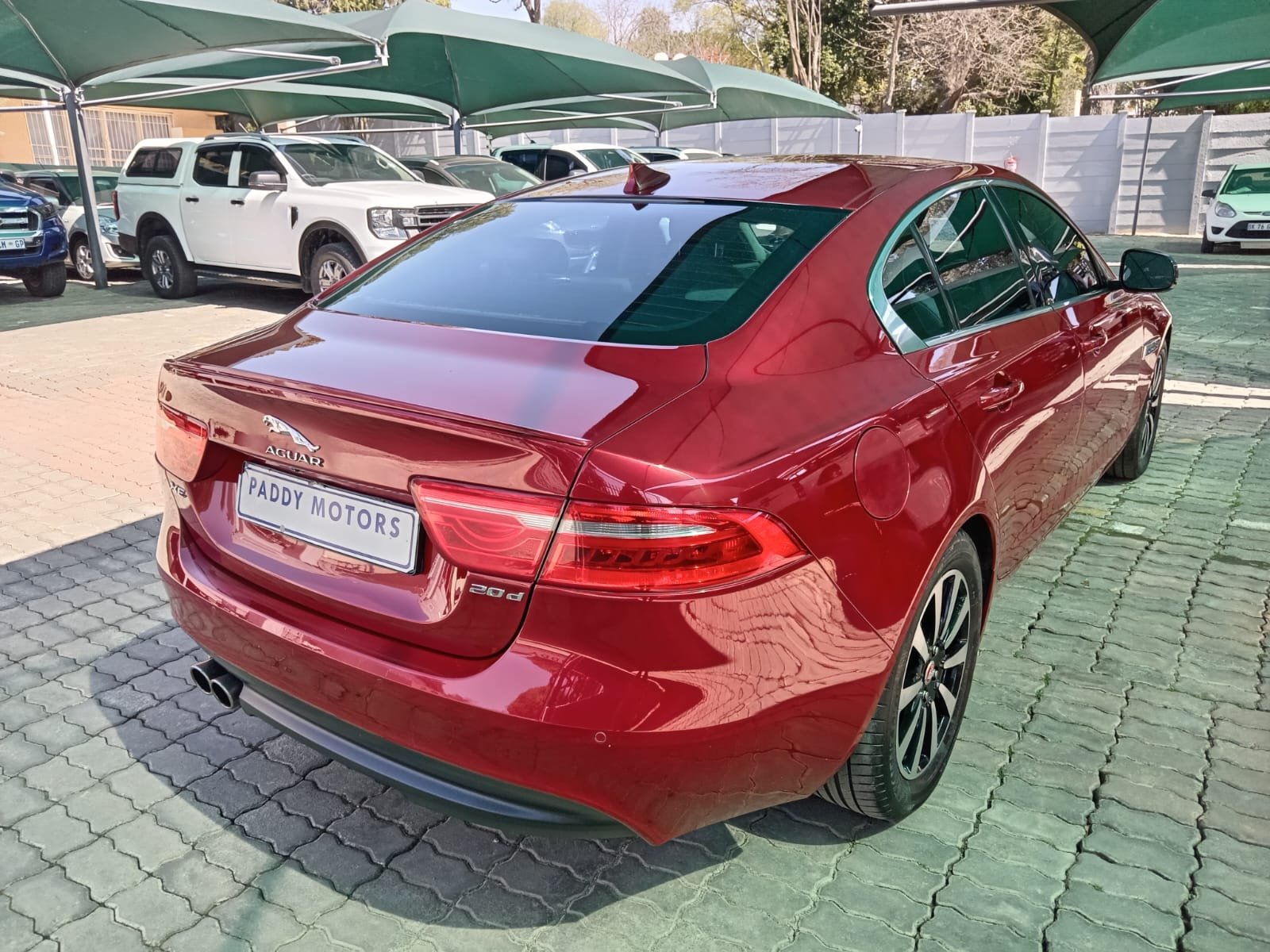 
								2016 JAQUAR EX 2.0 SEDAN full									