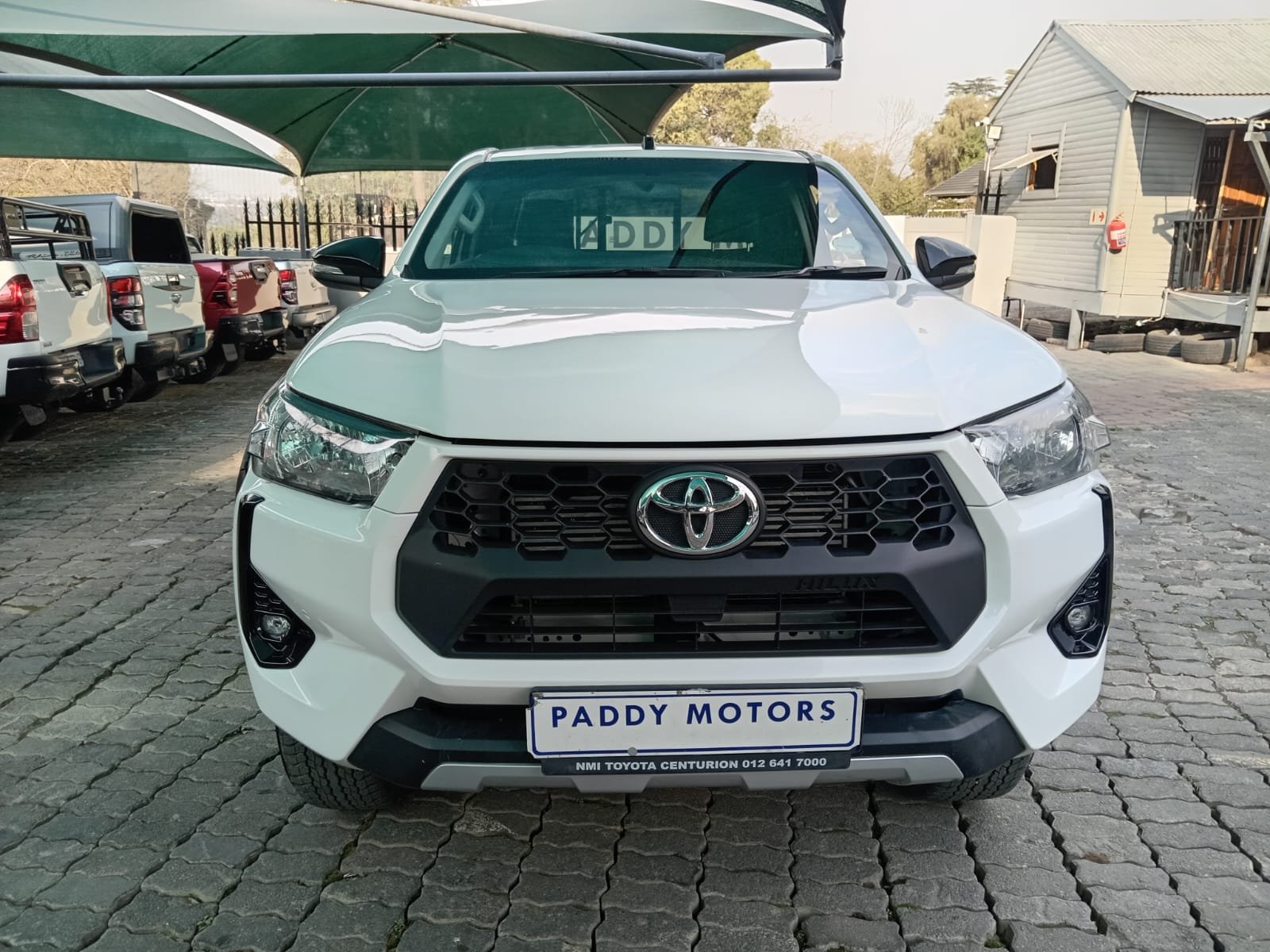 
								2023 TOYOTA HILUX 2.4 GD-6 EXTRA CAB full									