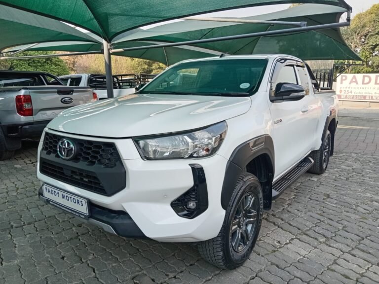 2023 TOYOTA HILUX 2.4 GD-6 EXTRA CAB
