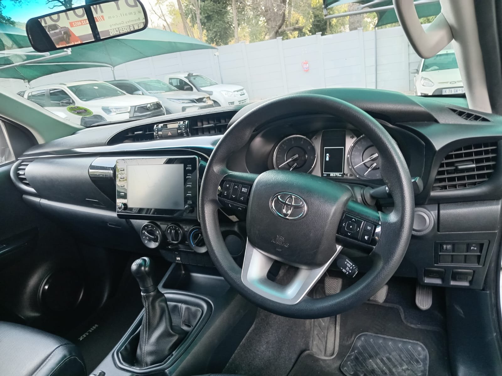 
								2023 TOYOTA HILUX 2.4 GD-6 EXTRA CAB full									