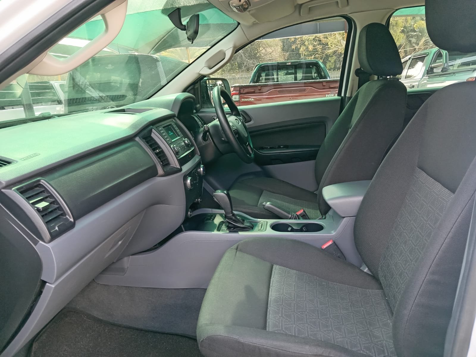 
								2019 FORD RANGER 2.2 TDCI DOUBLE CAB AUTO 4X4 full									