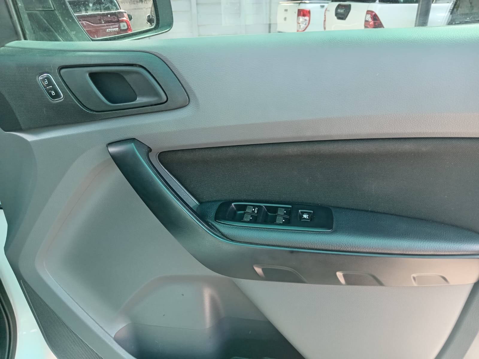 
								2019 FORD RANGER 2.2 TDCI DOUBLE CAB AUTO 4X4 full									