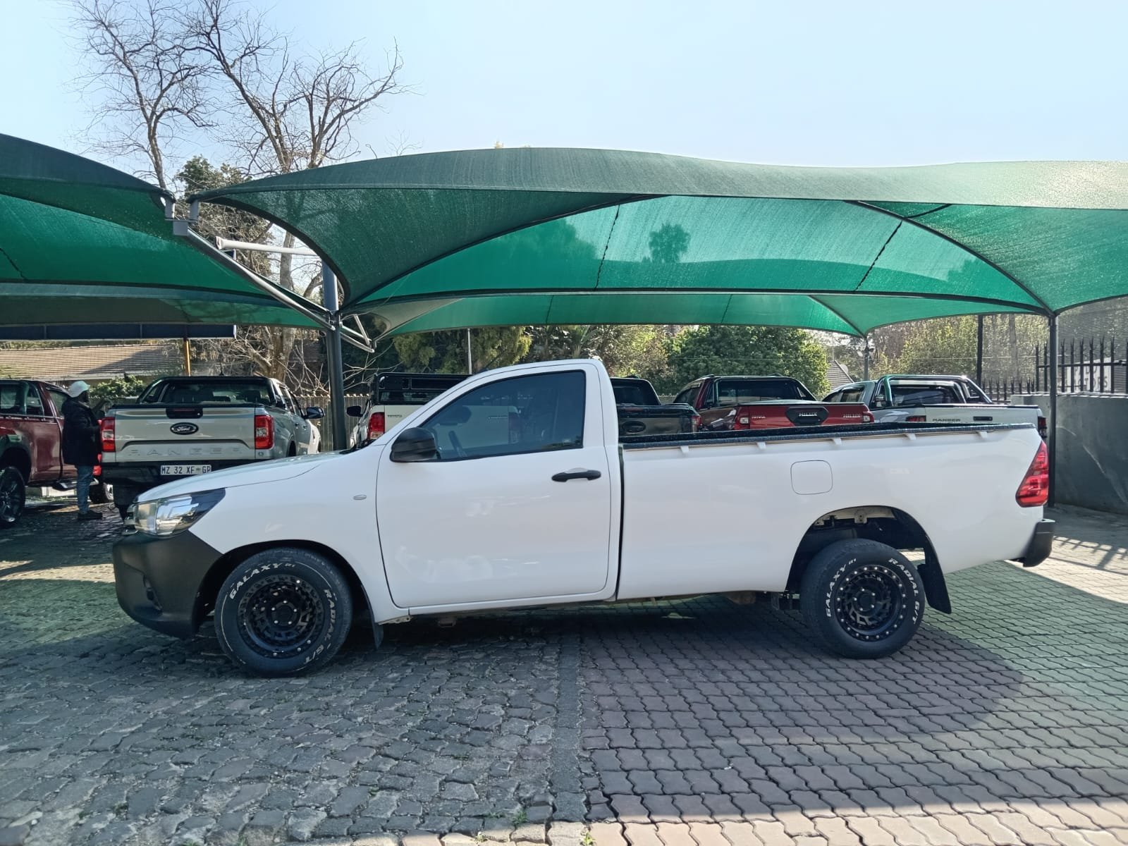 
								2020 TOYOTA HILUX 2.4 GD LOW RIDER SINGLE CAB full									