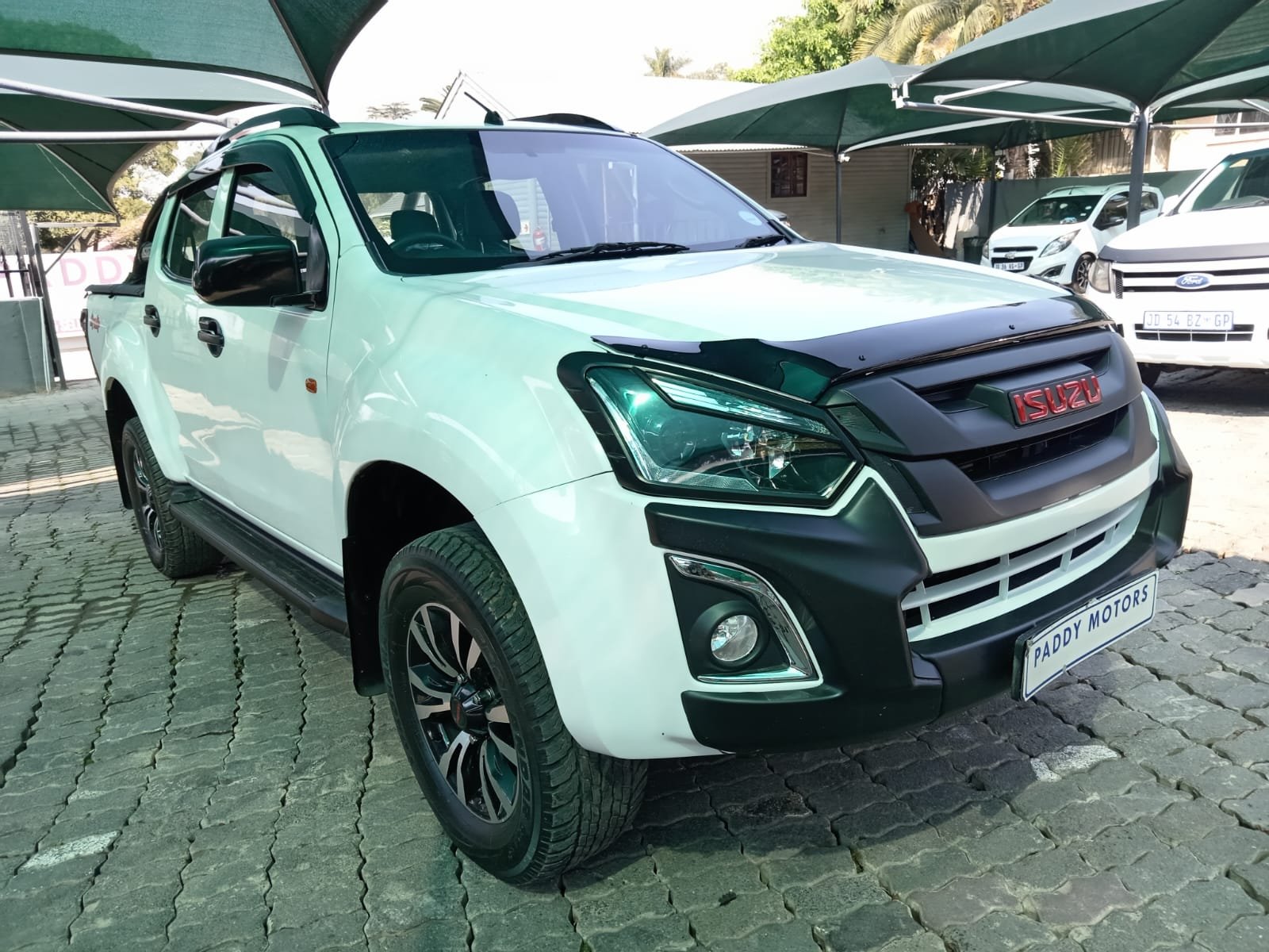 
								2021 ISUZU DMAX 250 DOUBLE CAB 4X4 full									