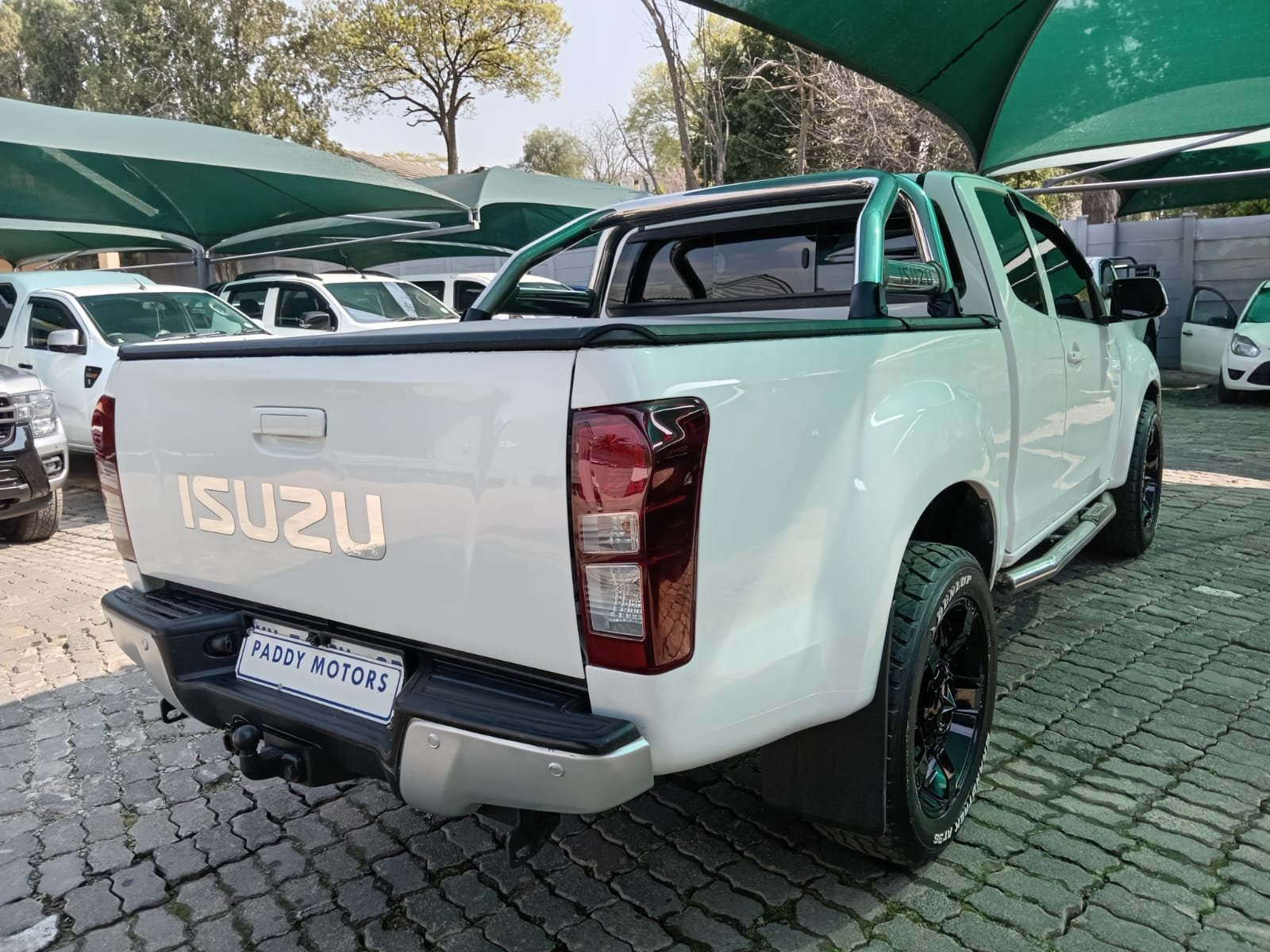
								2014 ISUZU KB250 EXTRA CAB full									