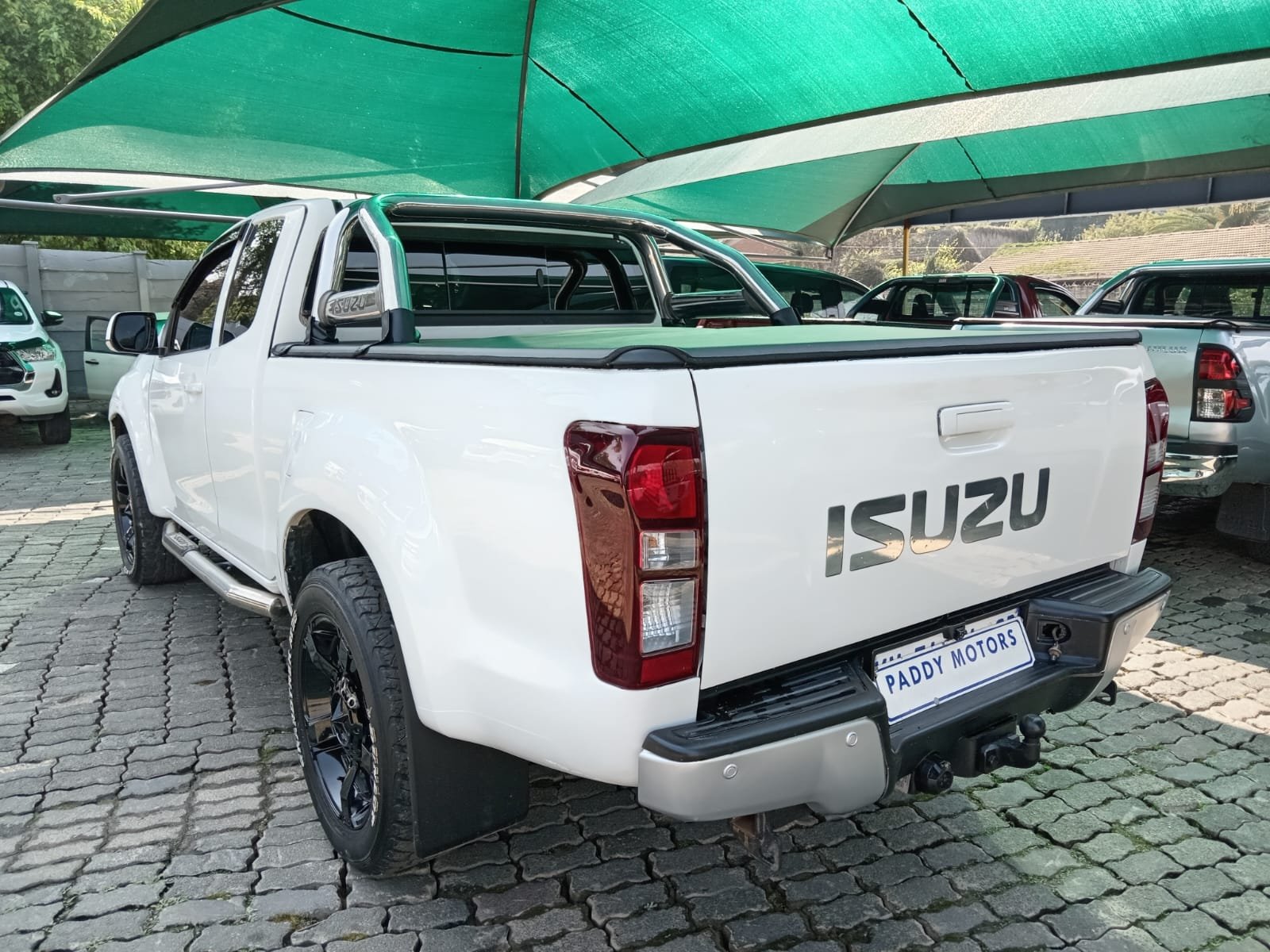
								2014 ISUZU KB250 EXTRA CAB full									