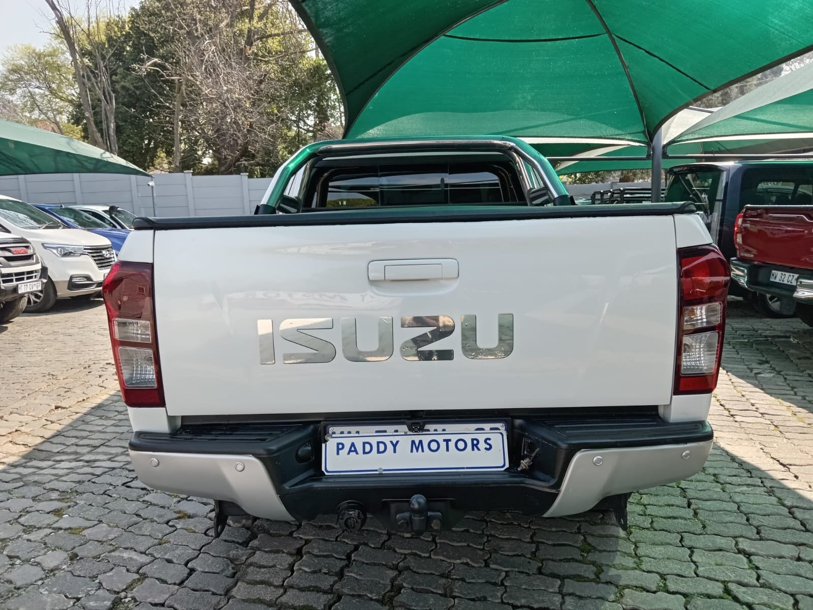 
								2014 ISUZU KB250 EXTRA CAB full									