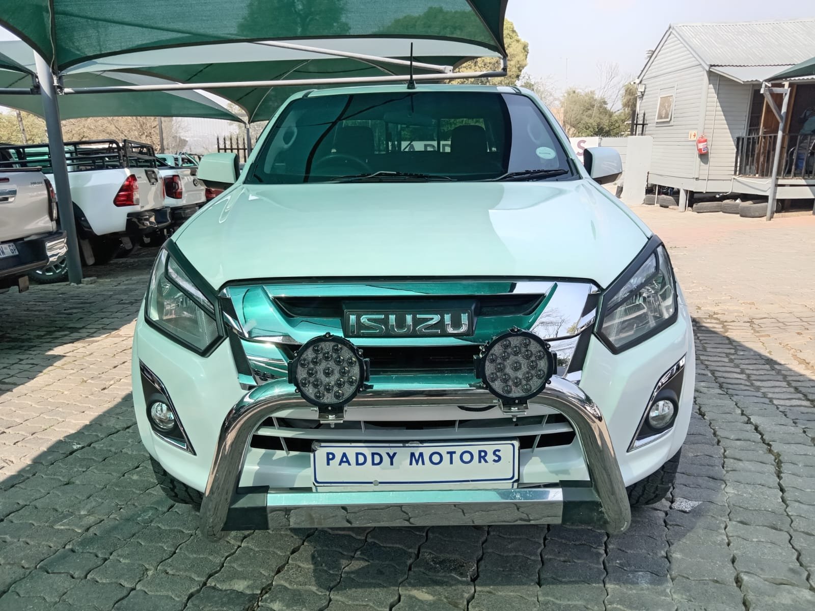 
								2014 ISUZU KB250 EXTRA CAB full									
