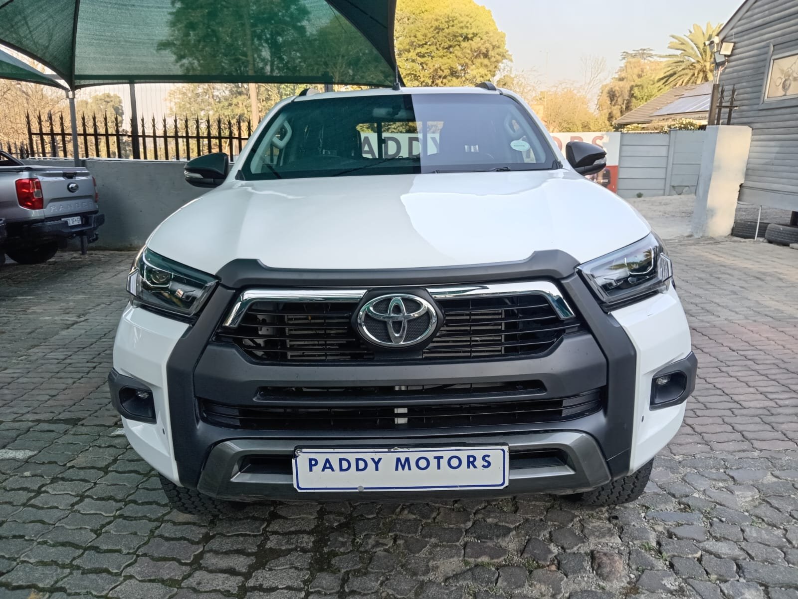 
								2023 Toyota Hilux 2.4GD-6 4×4 Raider X Auto Double-Cab full									