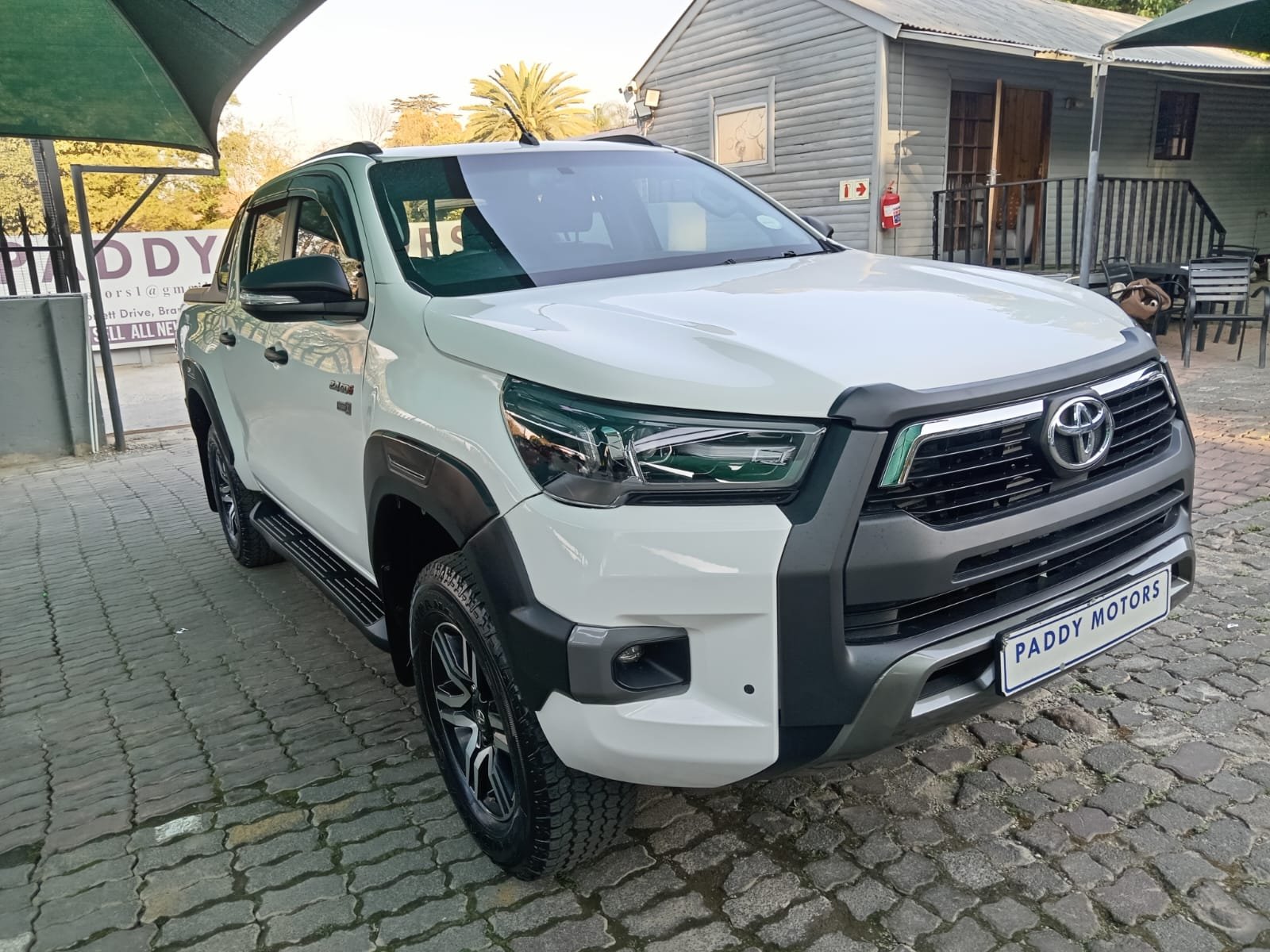 
								2023 Toyota Hilux 2.4GD-6 4×4 Raider X Auto Double-Cab full									