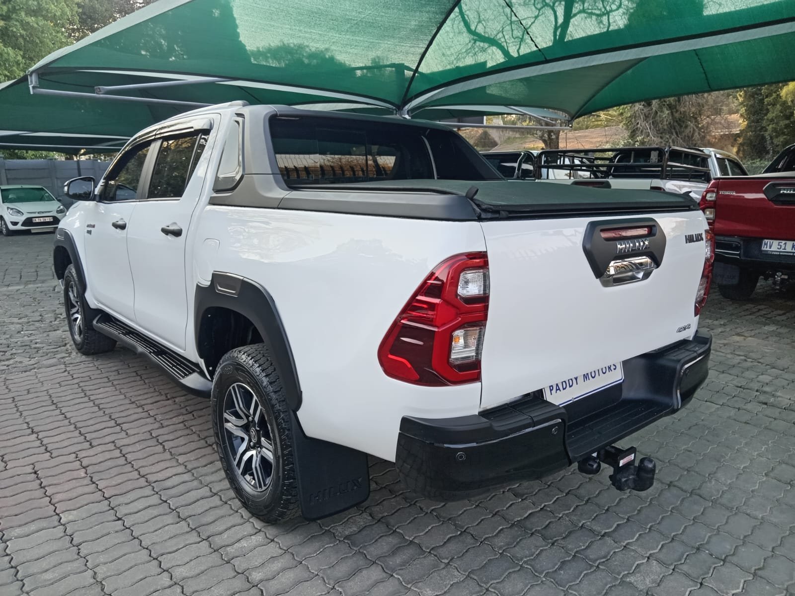 
								2023 Toyota Hilux 2.4GD-6 4×4 Raider X Auto Double-Cab full									