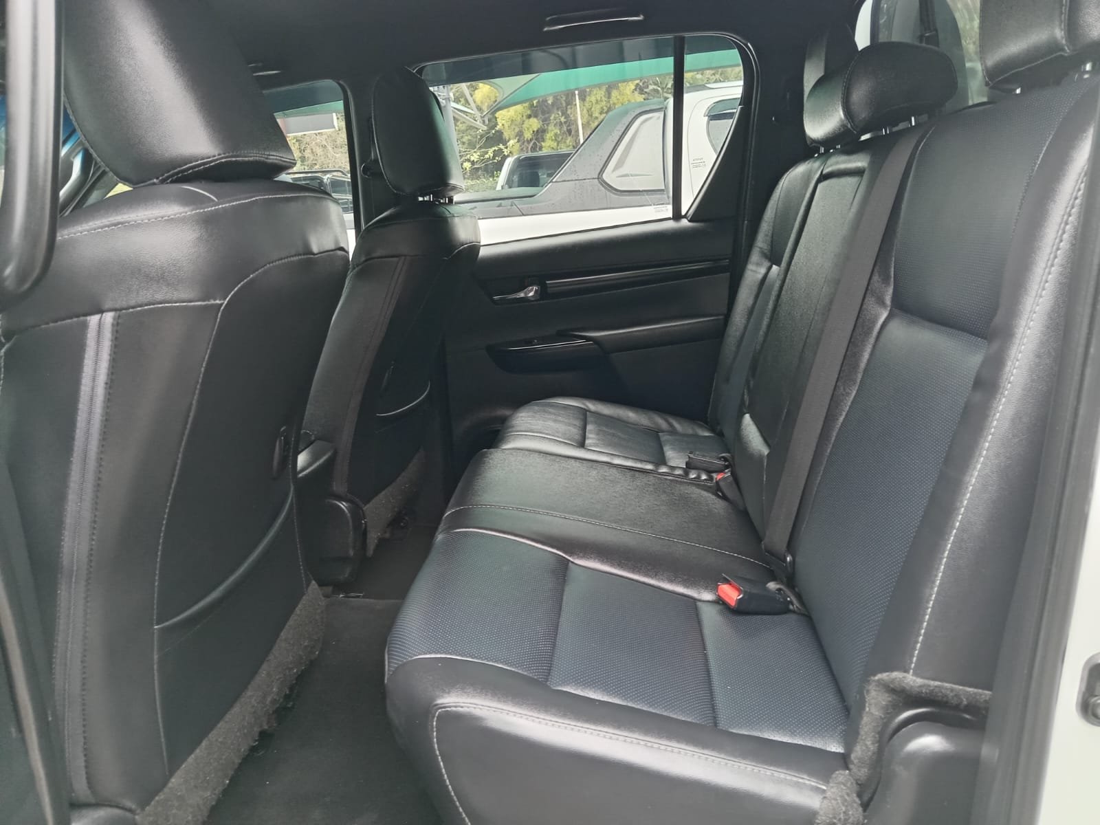 
								2017 TOYOTA HILUX 2.8 GD-6 DOUBLE CAB 4X4 full									